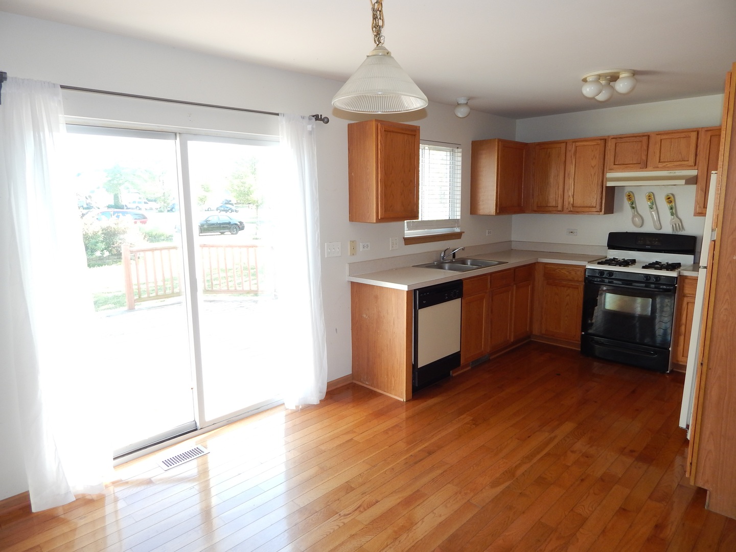 2800 E BRIDLEWAY Court