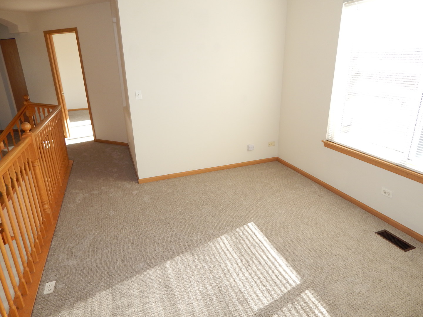 2800 E BRIDLEWAY Court