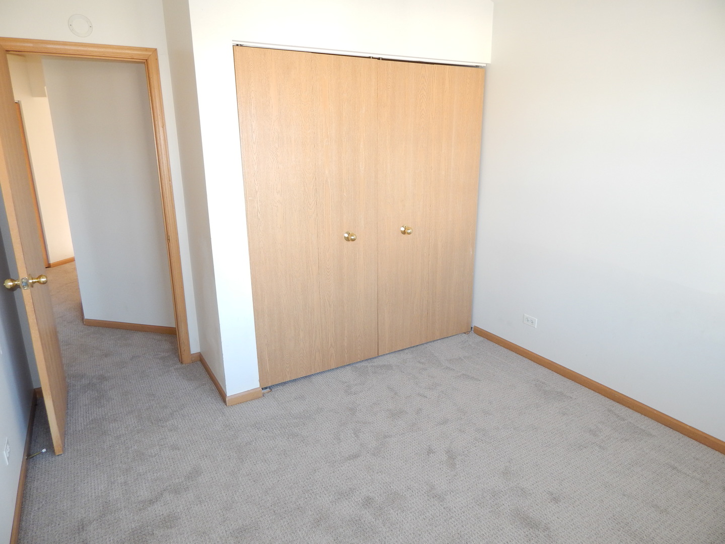 2800 E BRIDLEWAY Court