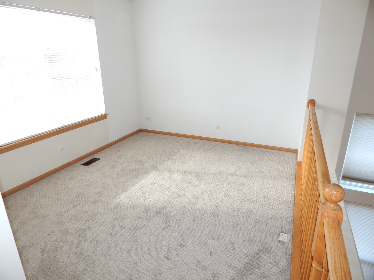 2800 E BRIDLEWAY Court