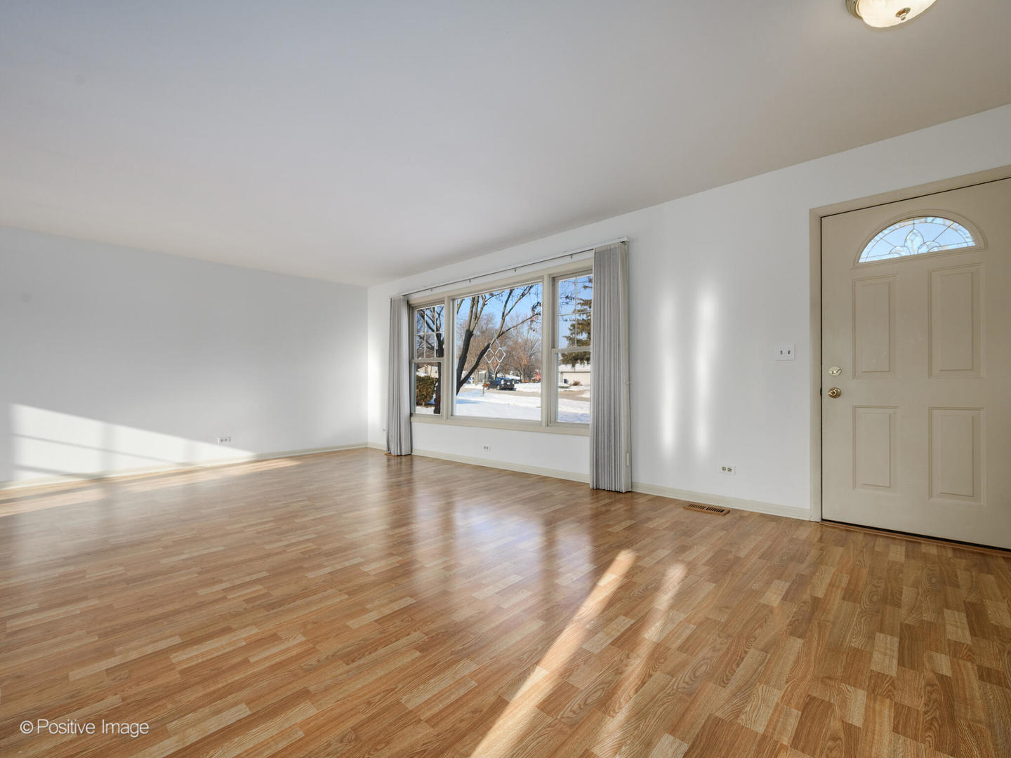 24W681 Woodcrest Drive