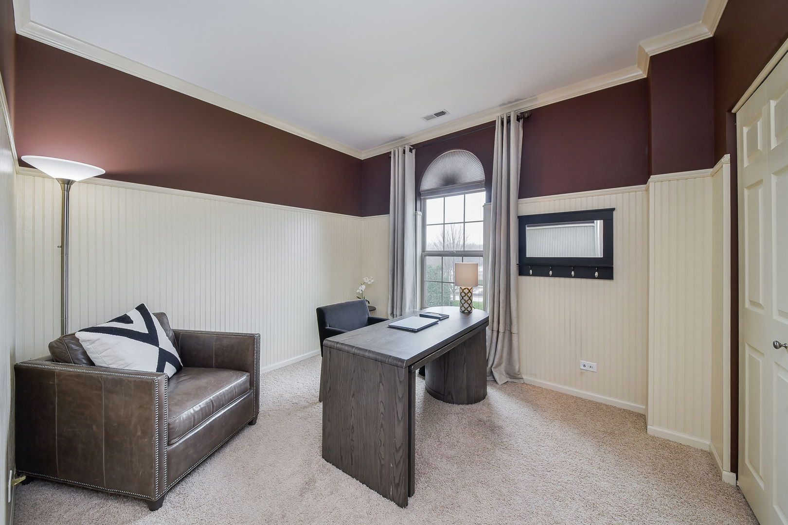 27W753 S Meadowview Drive Unit: 1
