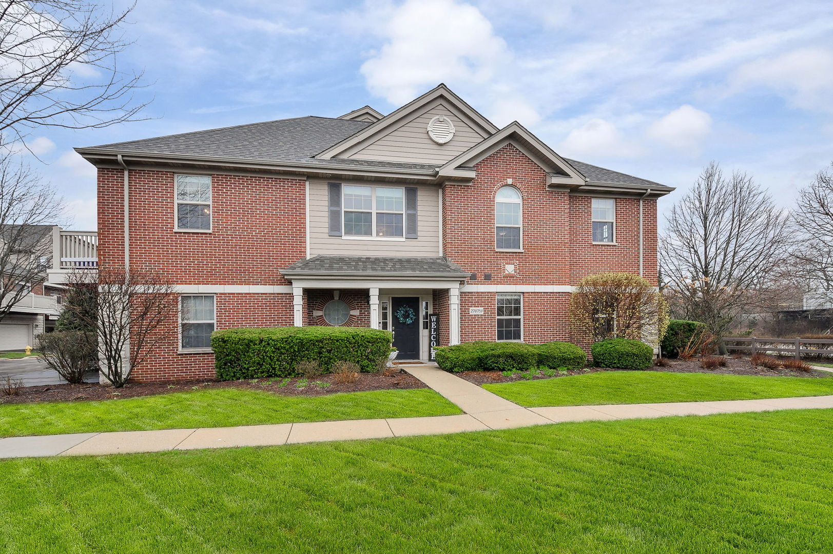 27W753 S Meadowview Drive Unit: 1