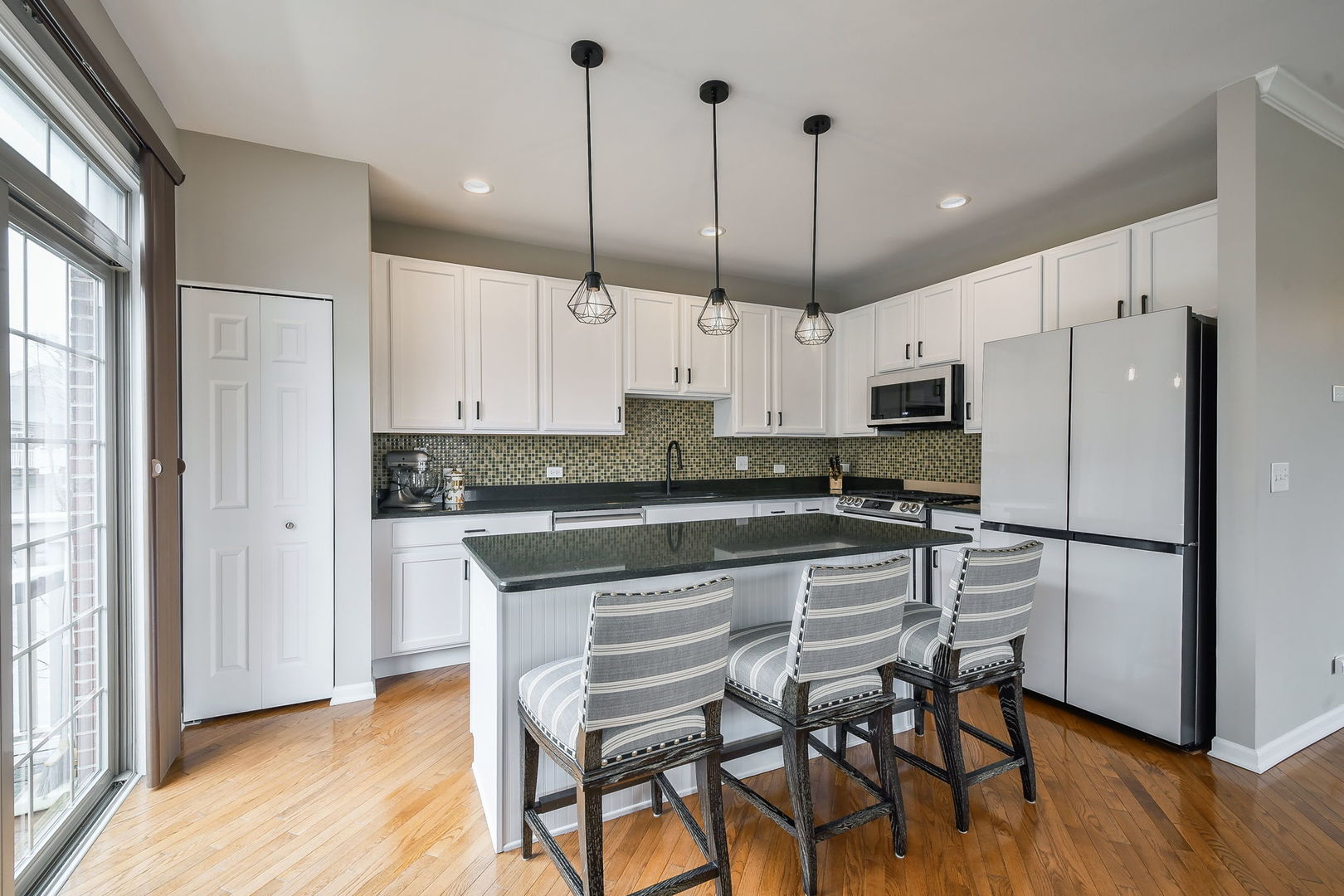 27W753 S Meadowview Drive Unit: 1