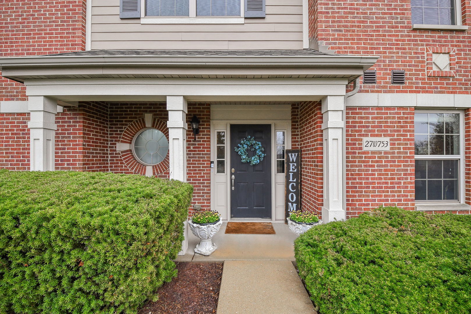 27W753 S Meadowview Drive Unit: 1