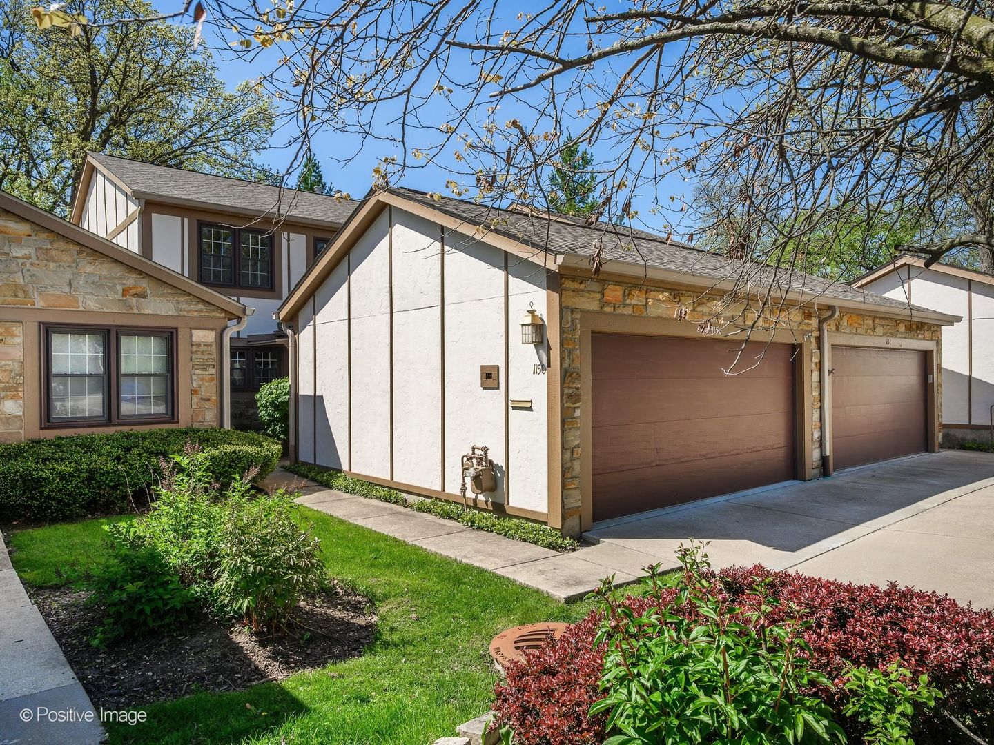 1150 Oakview Drive