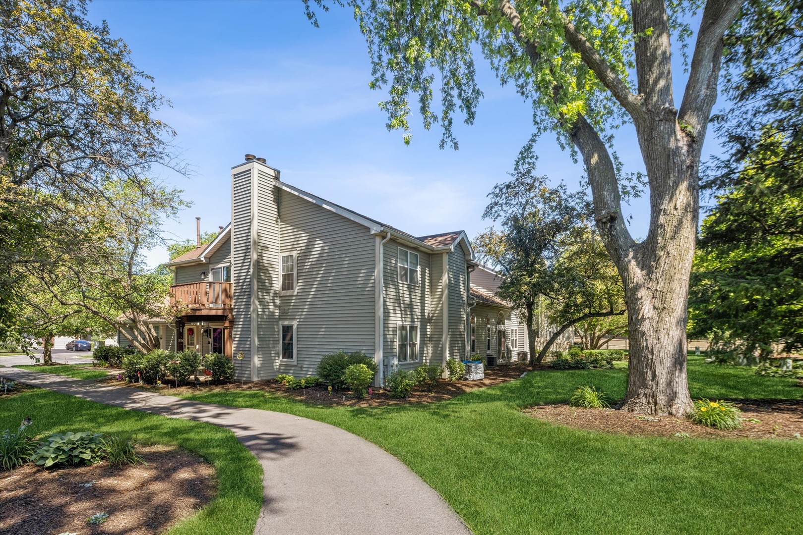 1375 Ridgefield Circle Unit: 1375