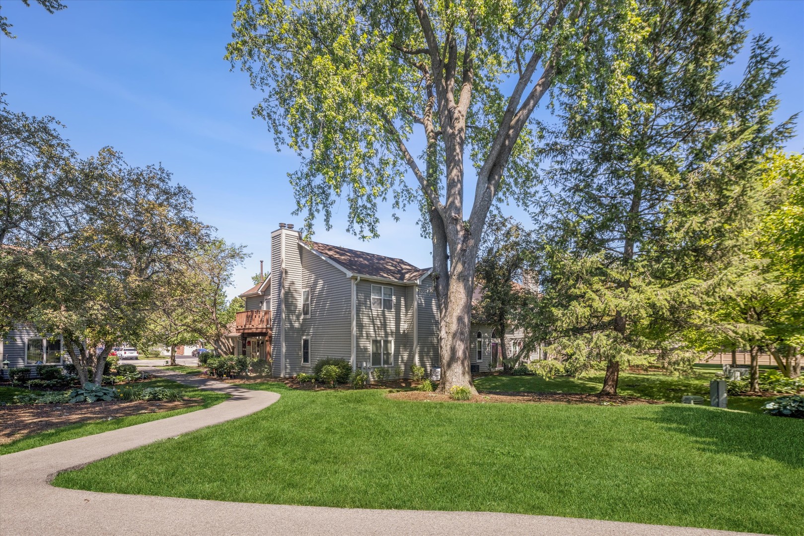 1375 Ridgefield Circle Unit: 1375