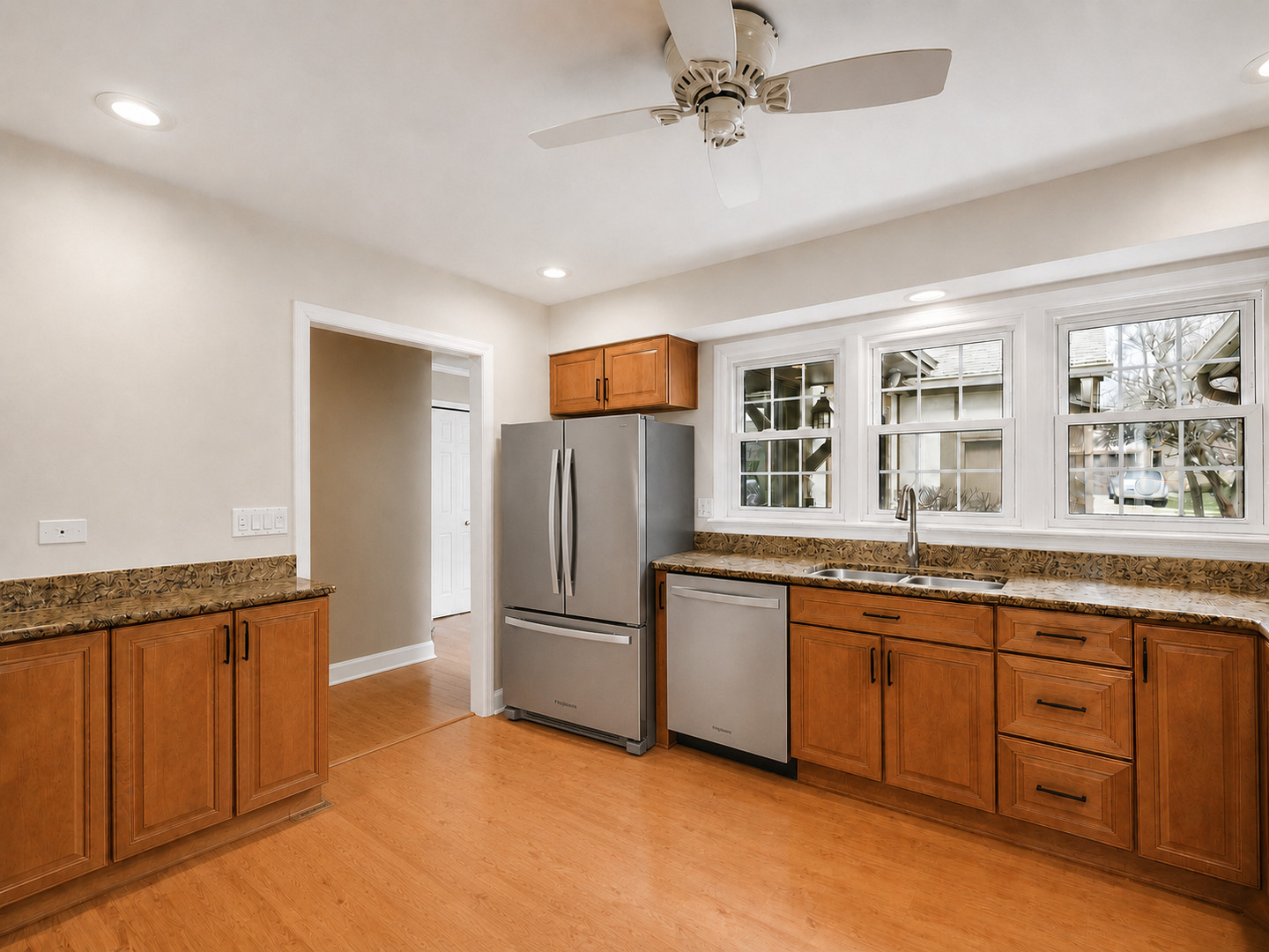 1150 Oakview Drive