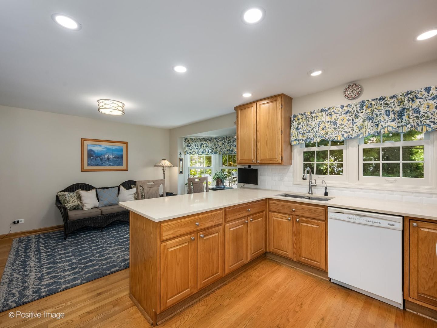 1049 Wheaton Oaks Drive