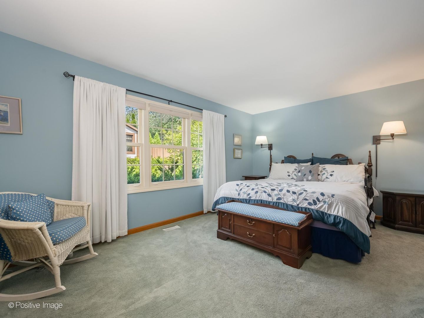 1049 Wheaton Oaks Drive