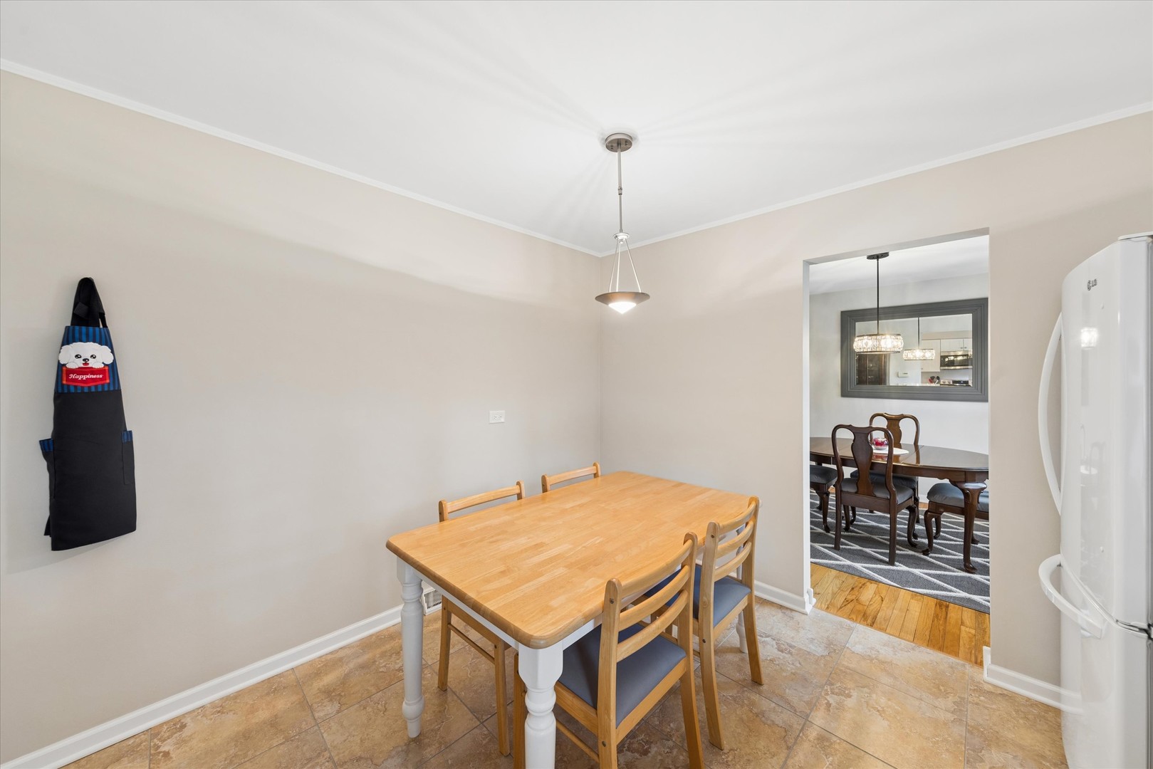 2S380 Golfview Drive