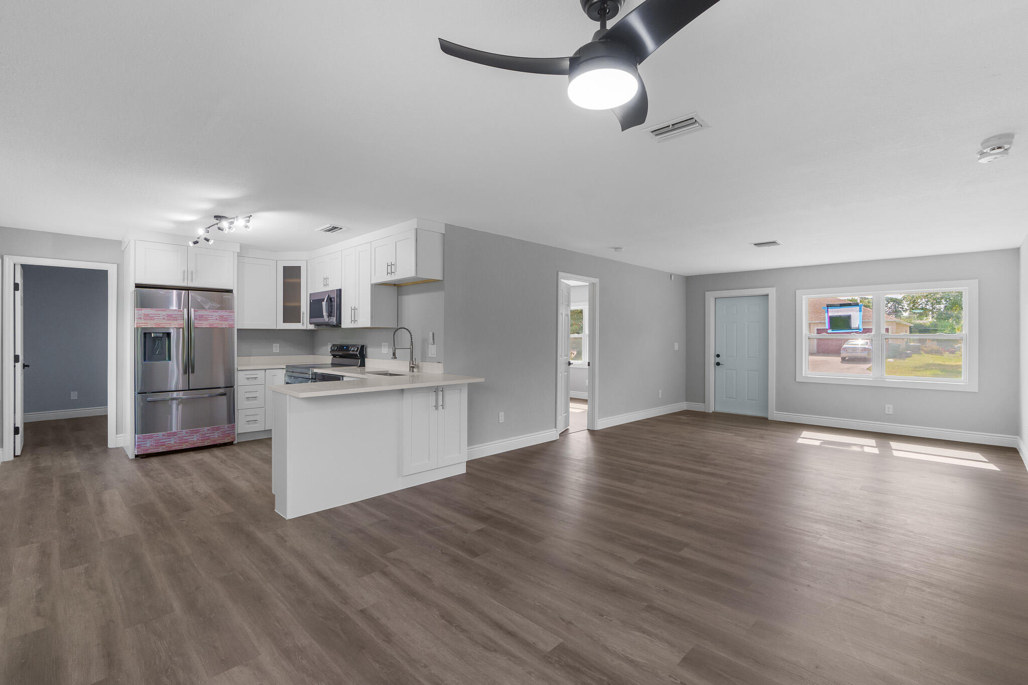 1632 SE Pleasantview Street