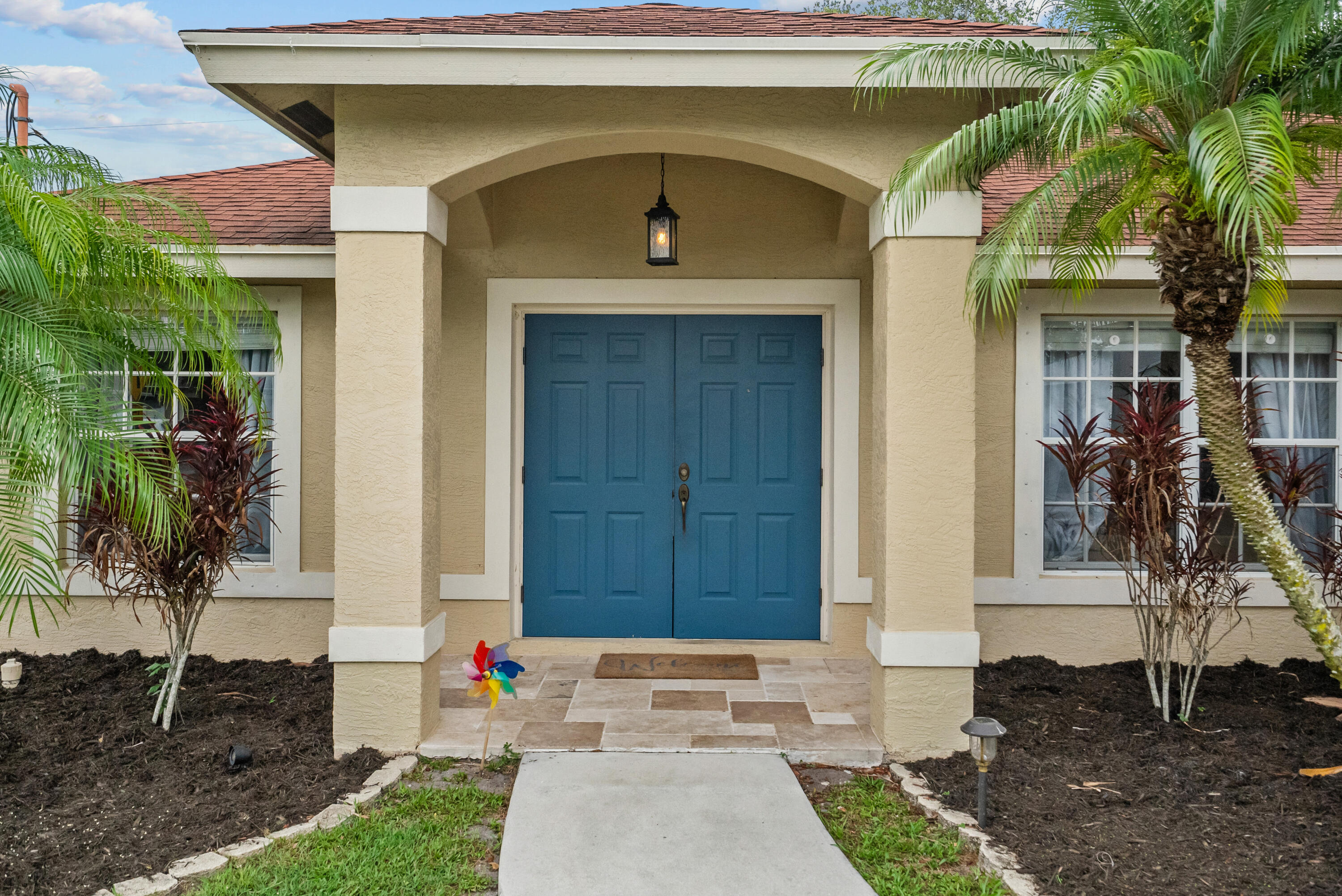 1913 SW Aladdin Street