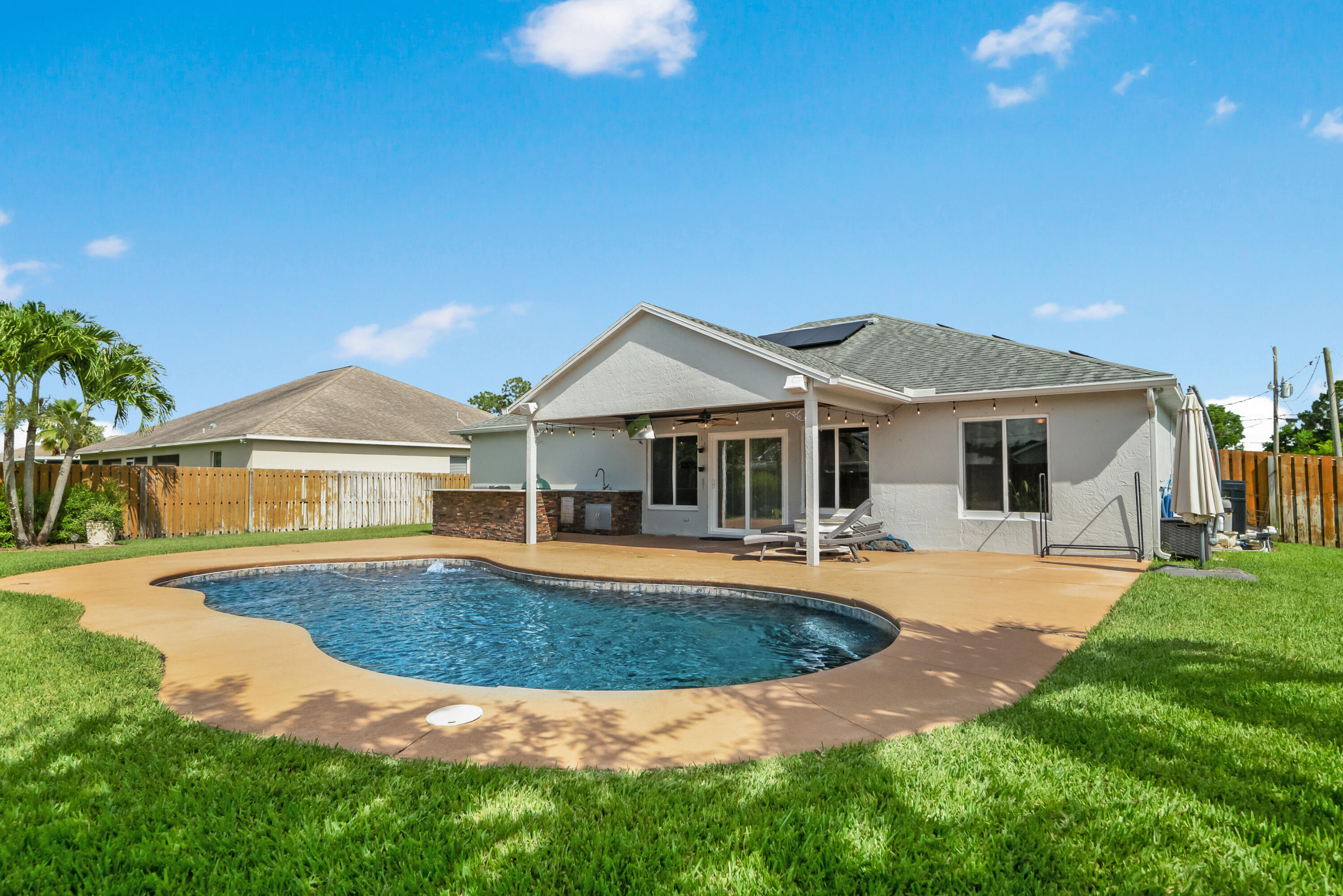 6162 NW Deville Circle