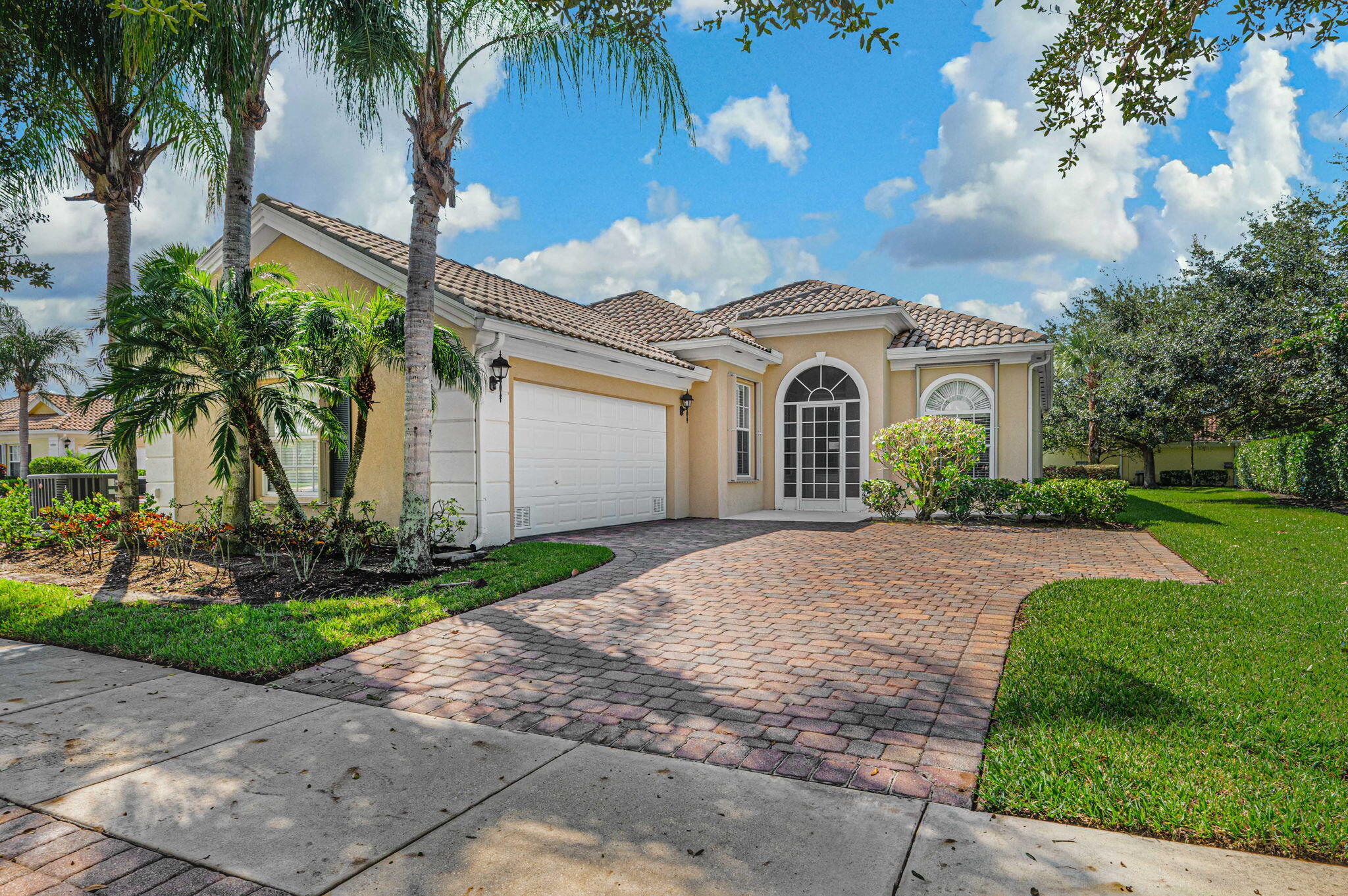 12191 SW Lockhaven Court