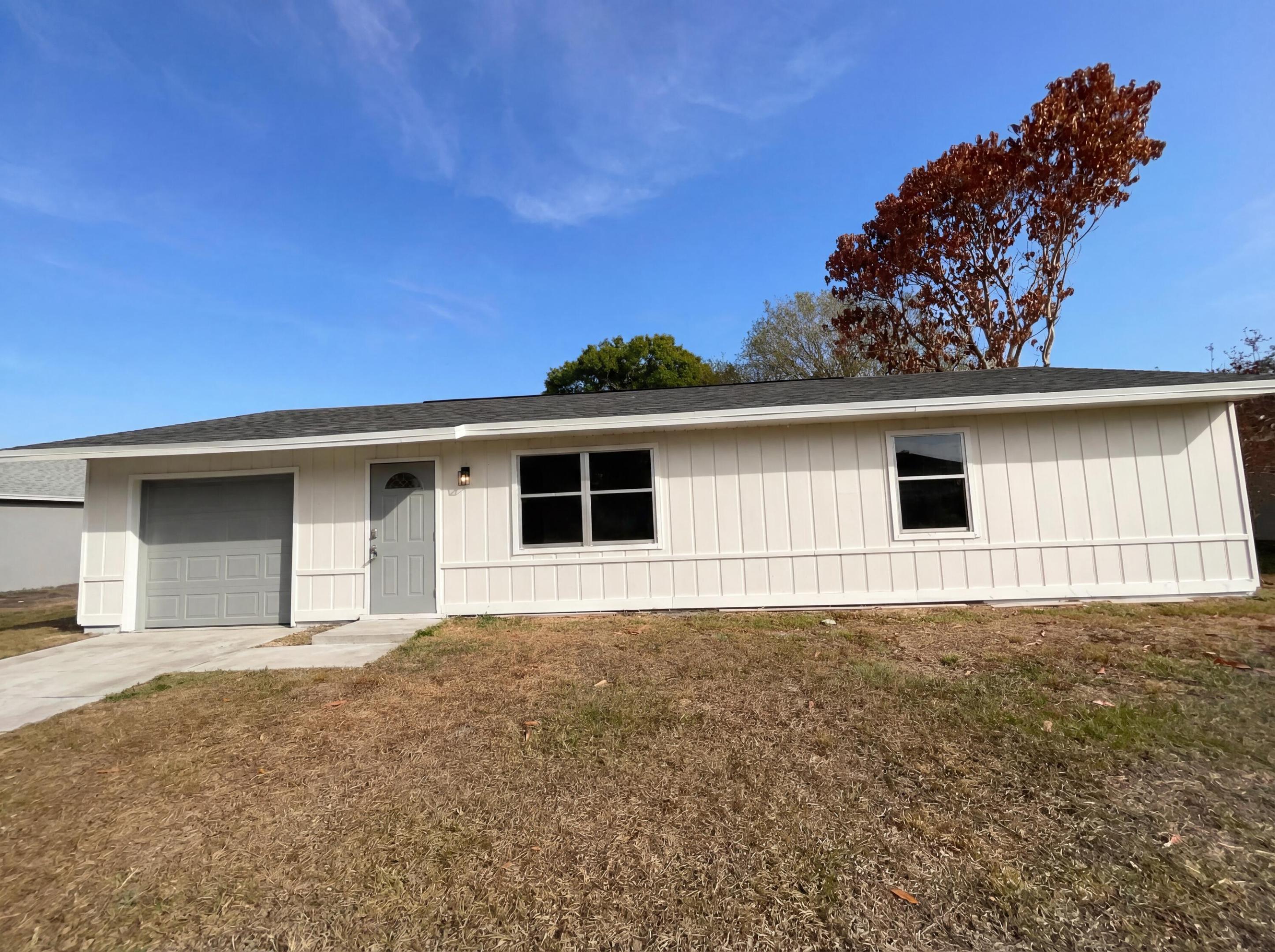 2079 SW Kimberly Avenue, Port St. Lucie