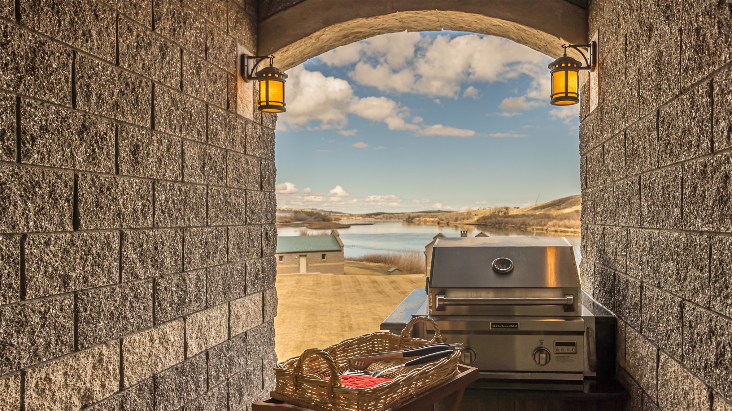 665 Wilson Butte Road