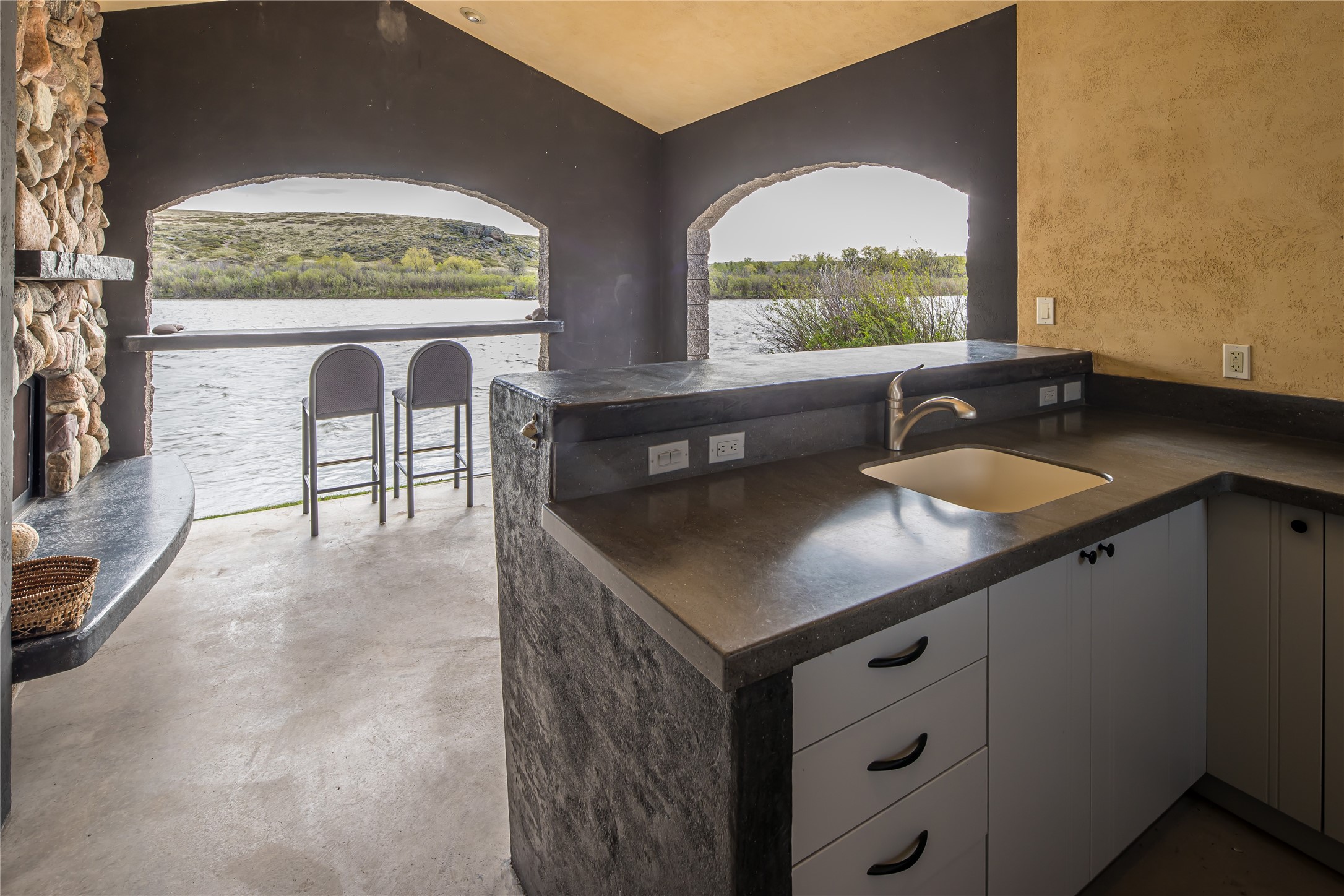 665 Wilson Butte Road