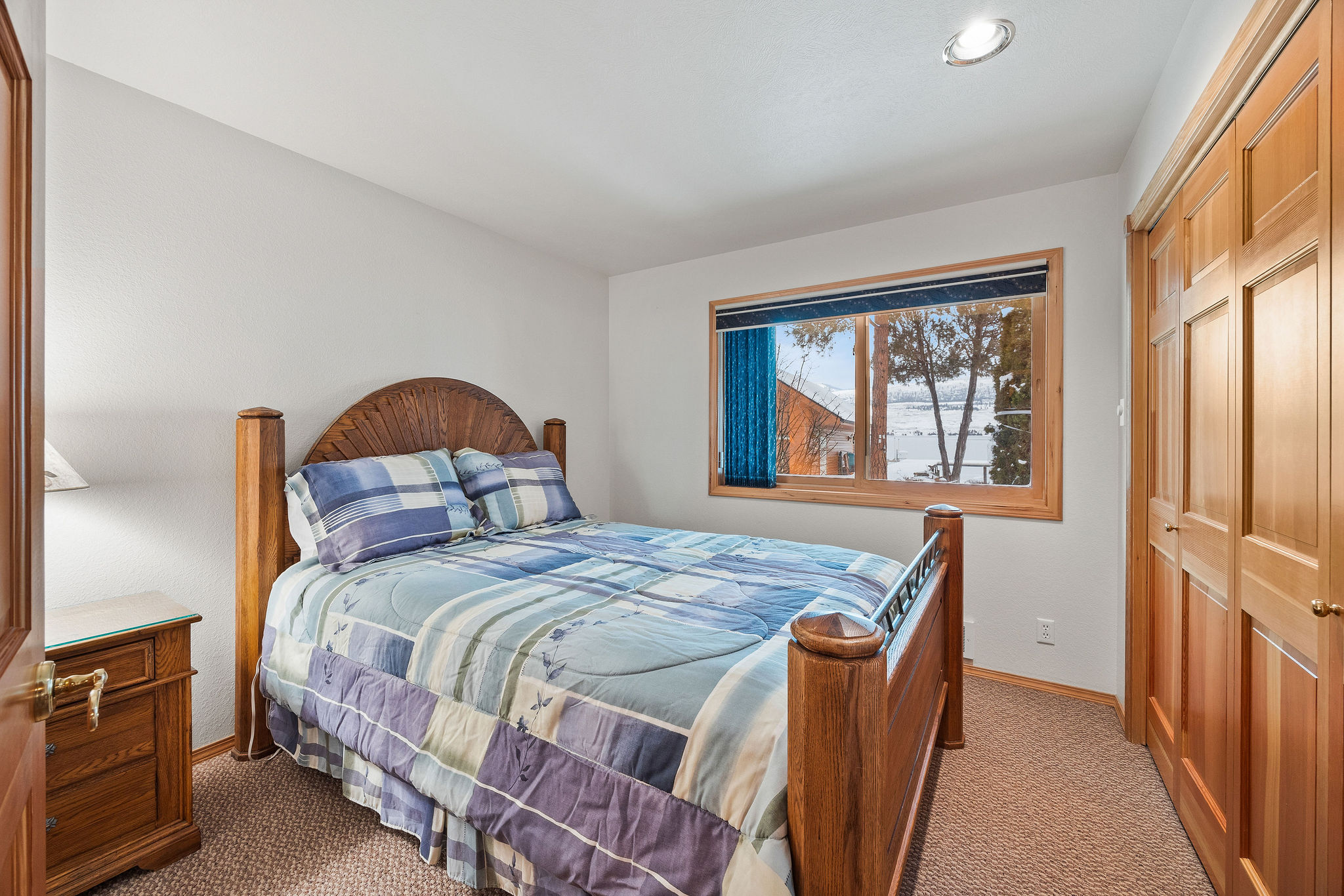 46150 Meadowlark Lane