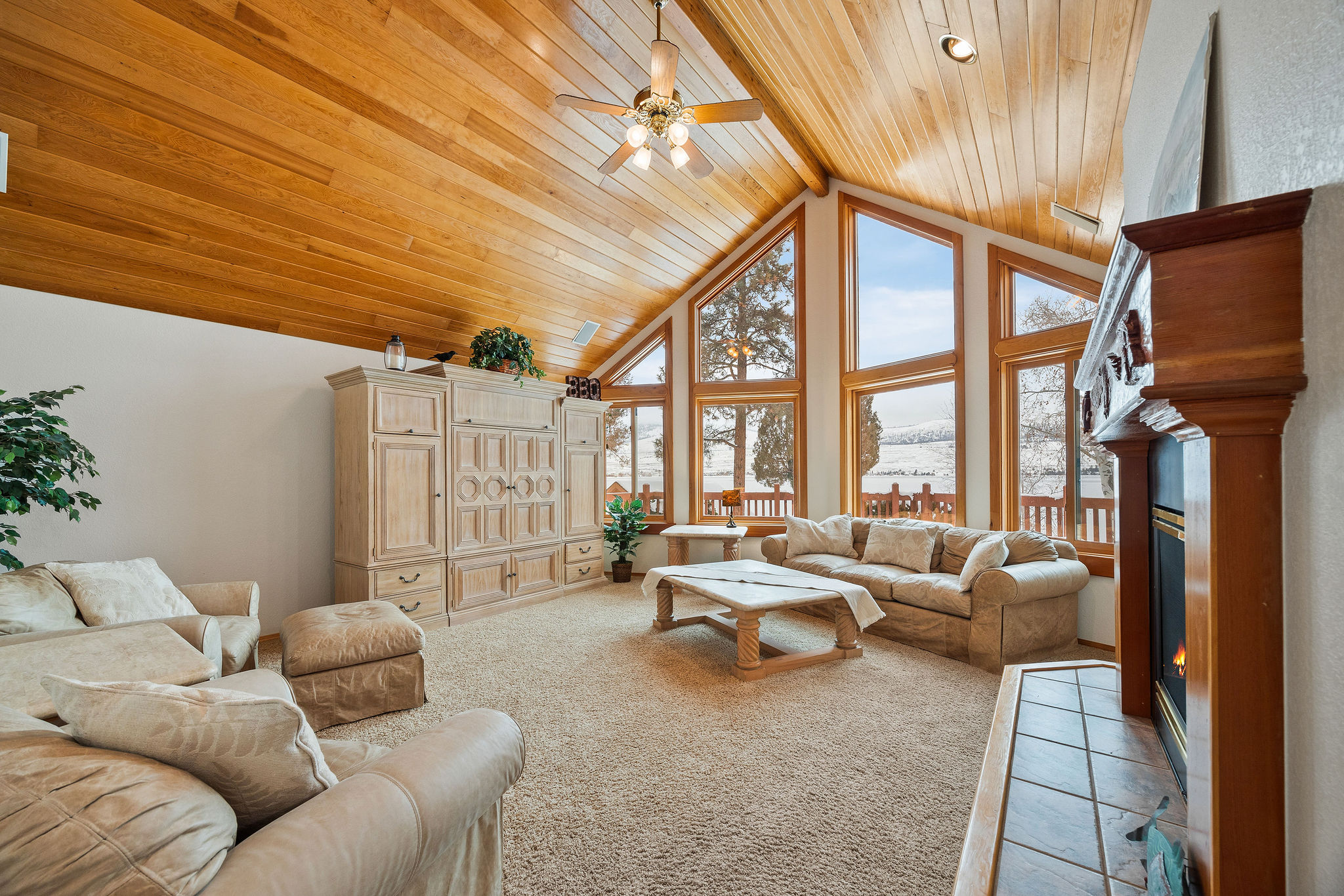 46150 Meadowlark Lane