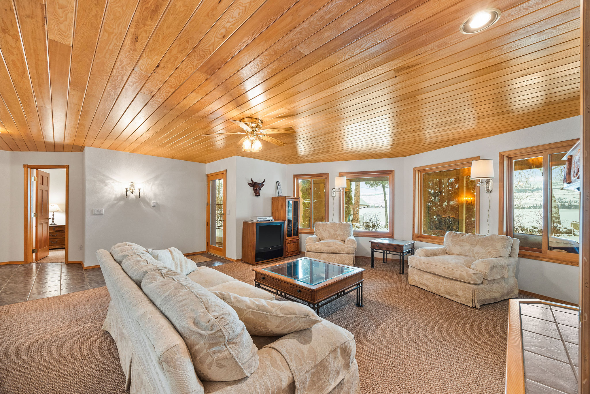 46150 Meadowlark Lane