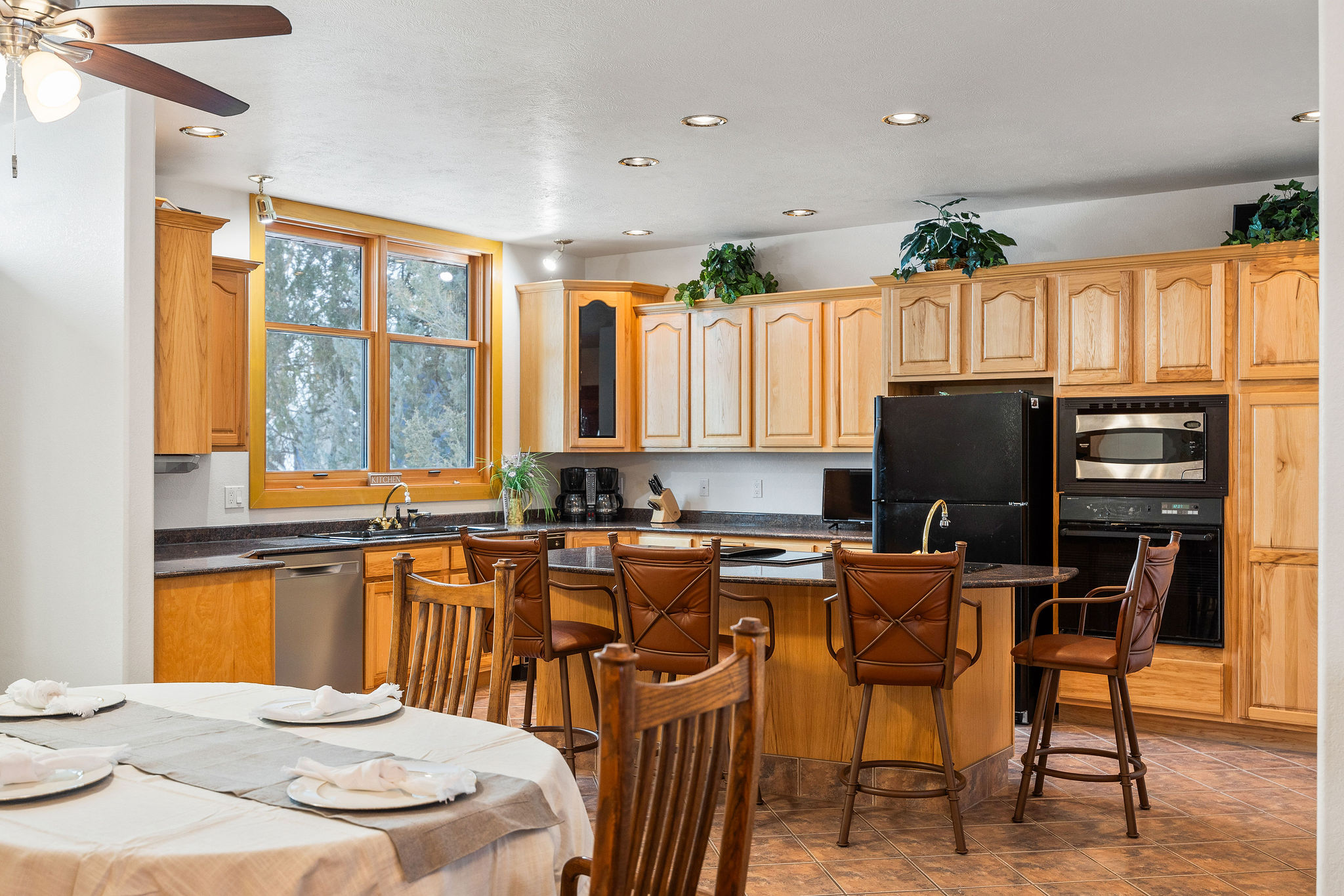 46150 Meadowlark Lane