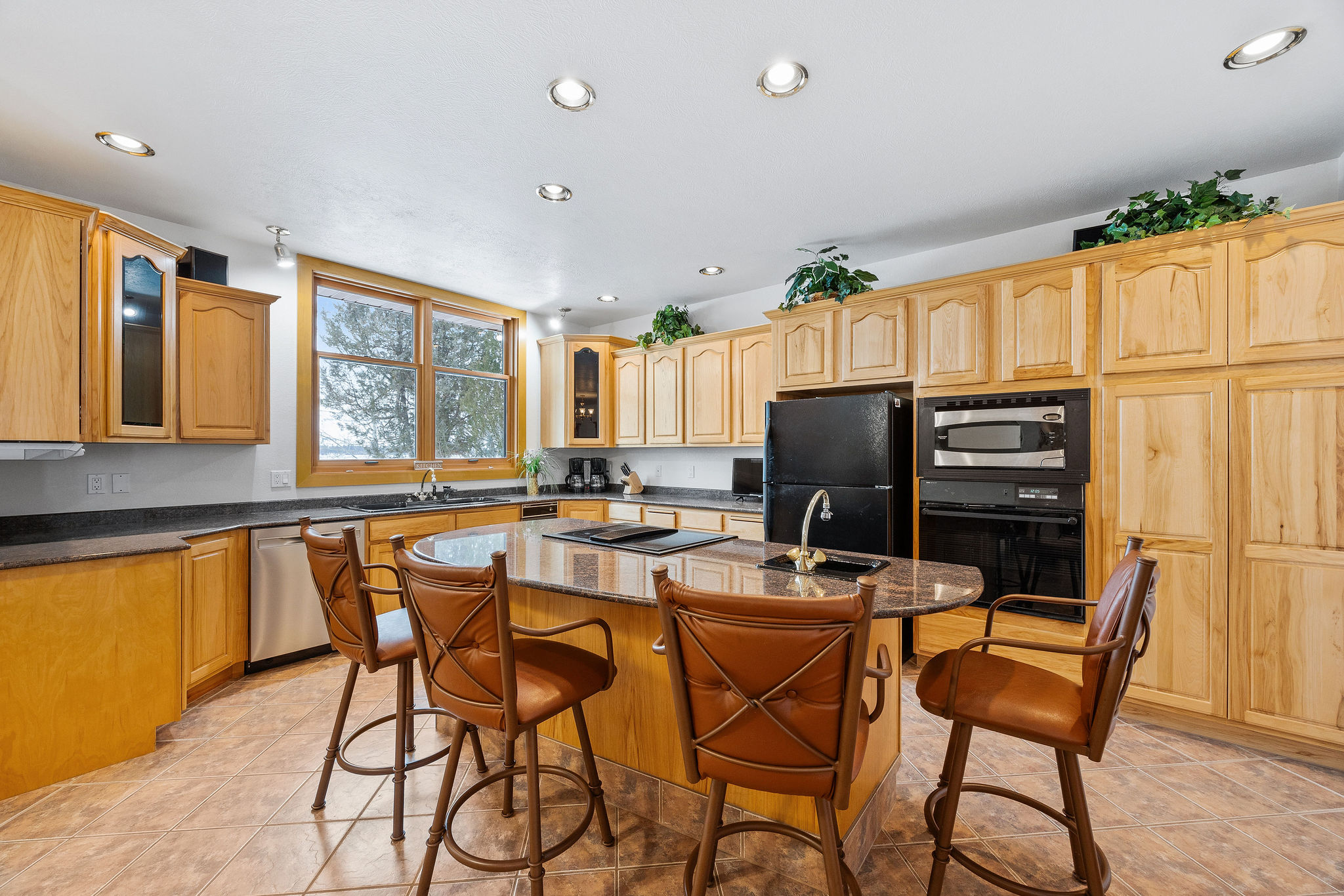 46150 Meadowlark Lane