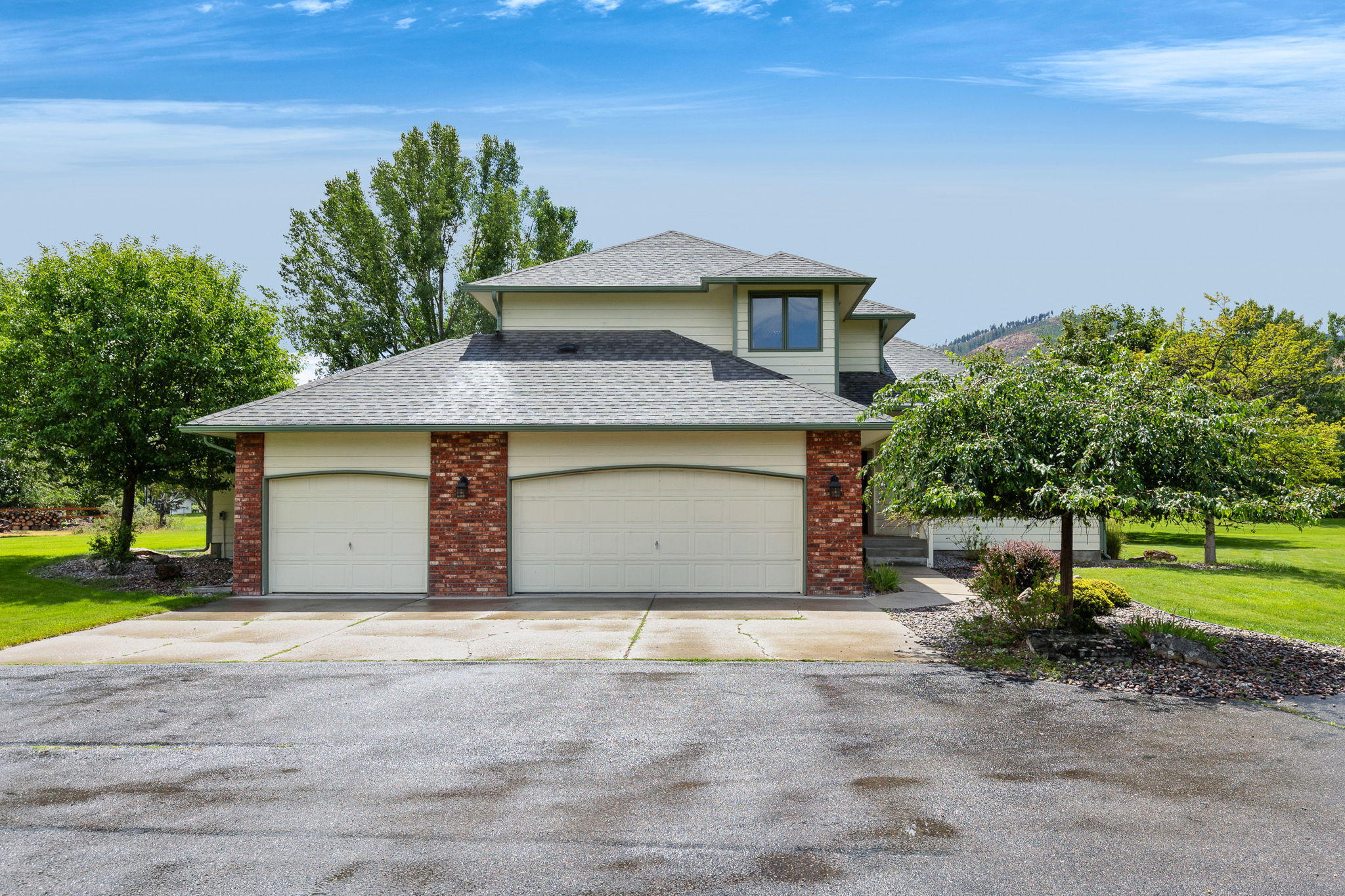 8165 Double Tree Lane