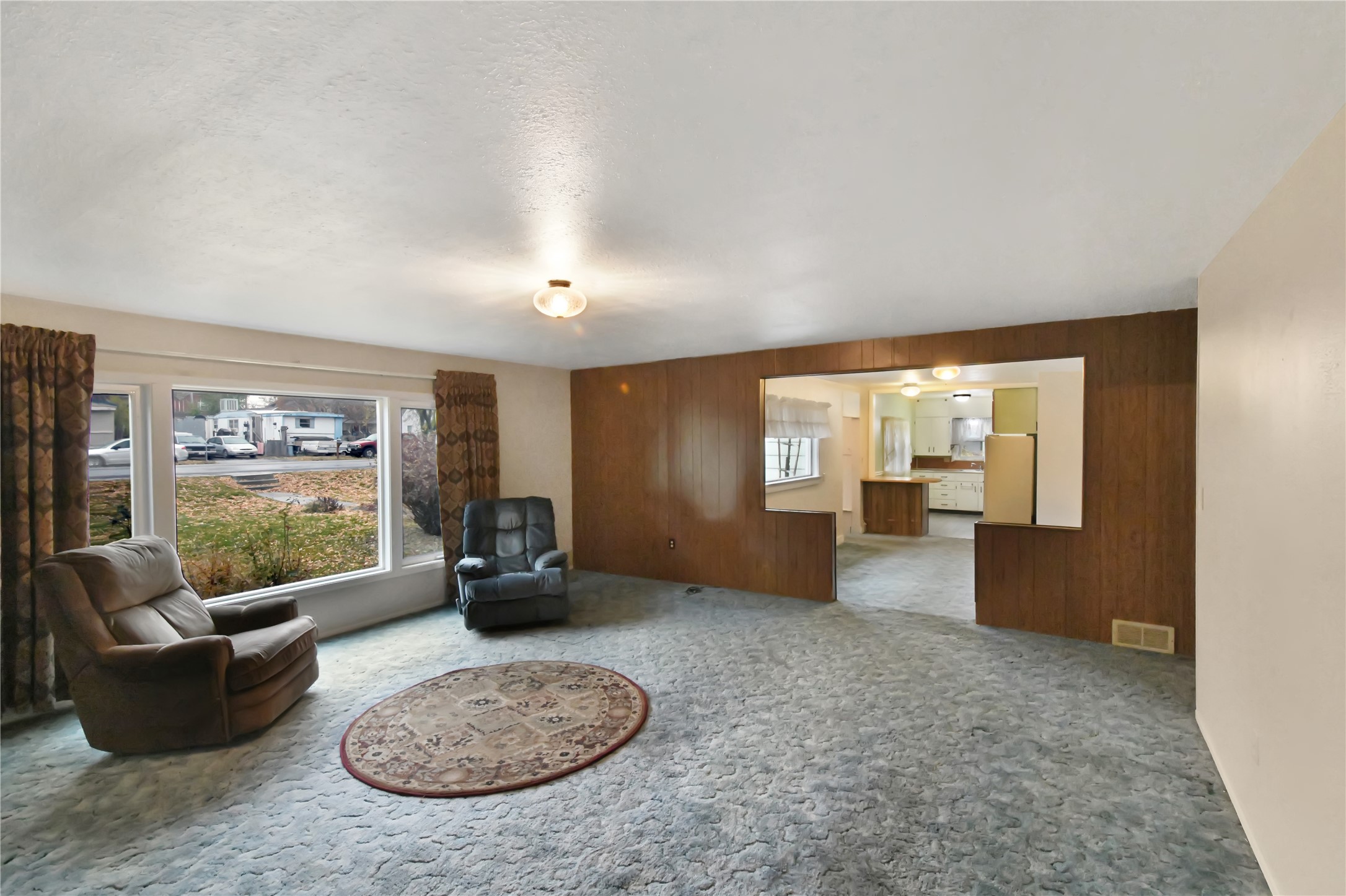 2222 S 14th Street W