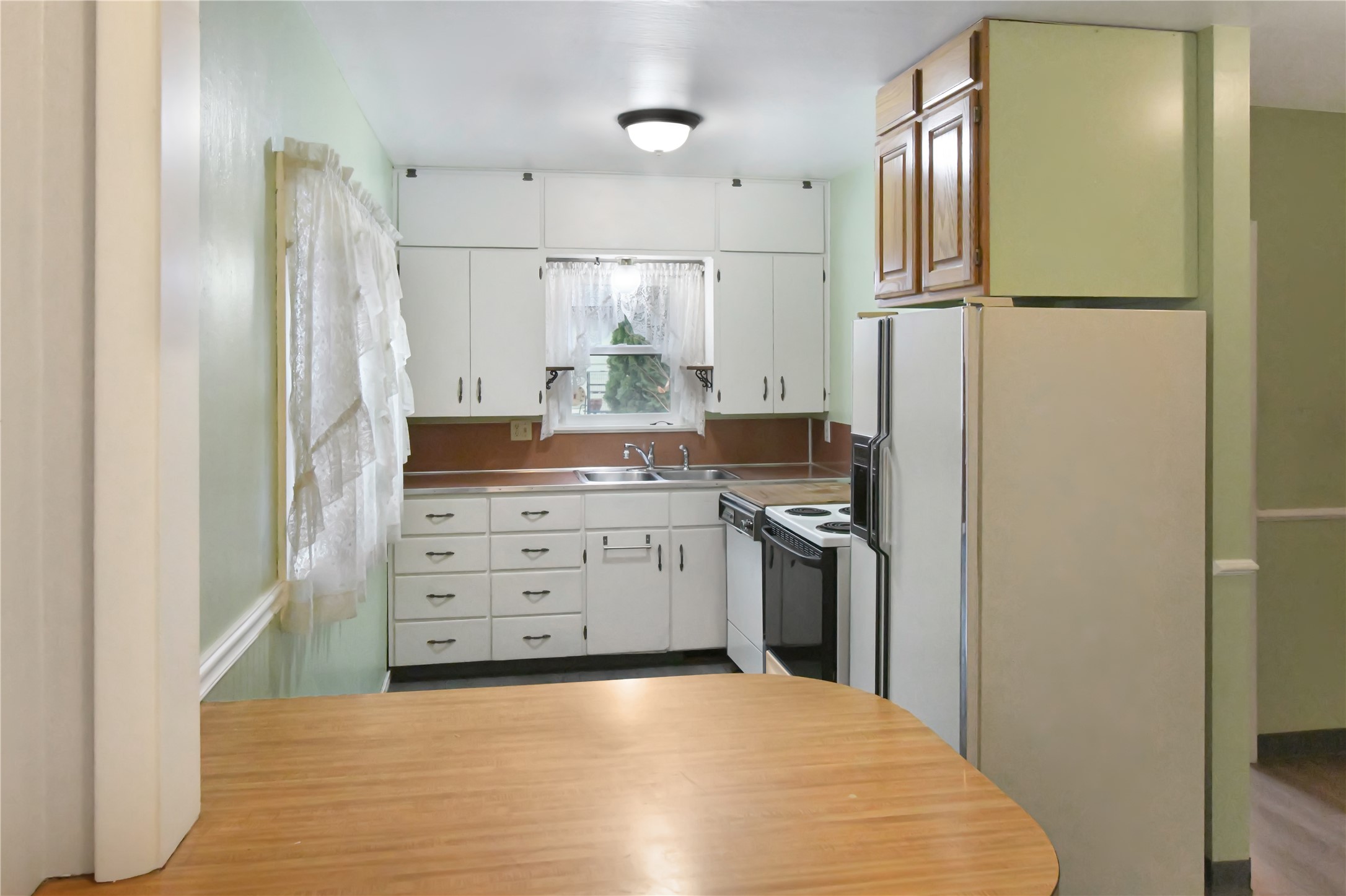 2222 S 14th Street W