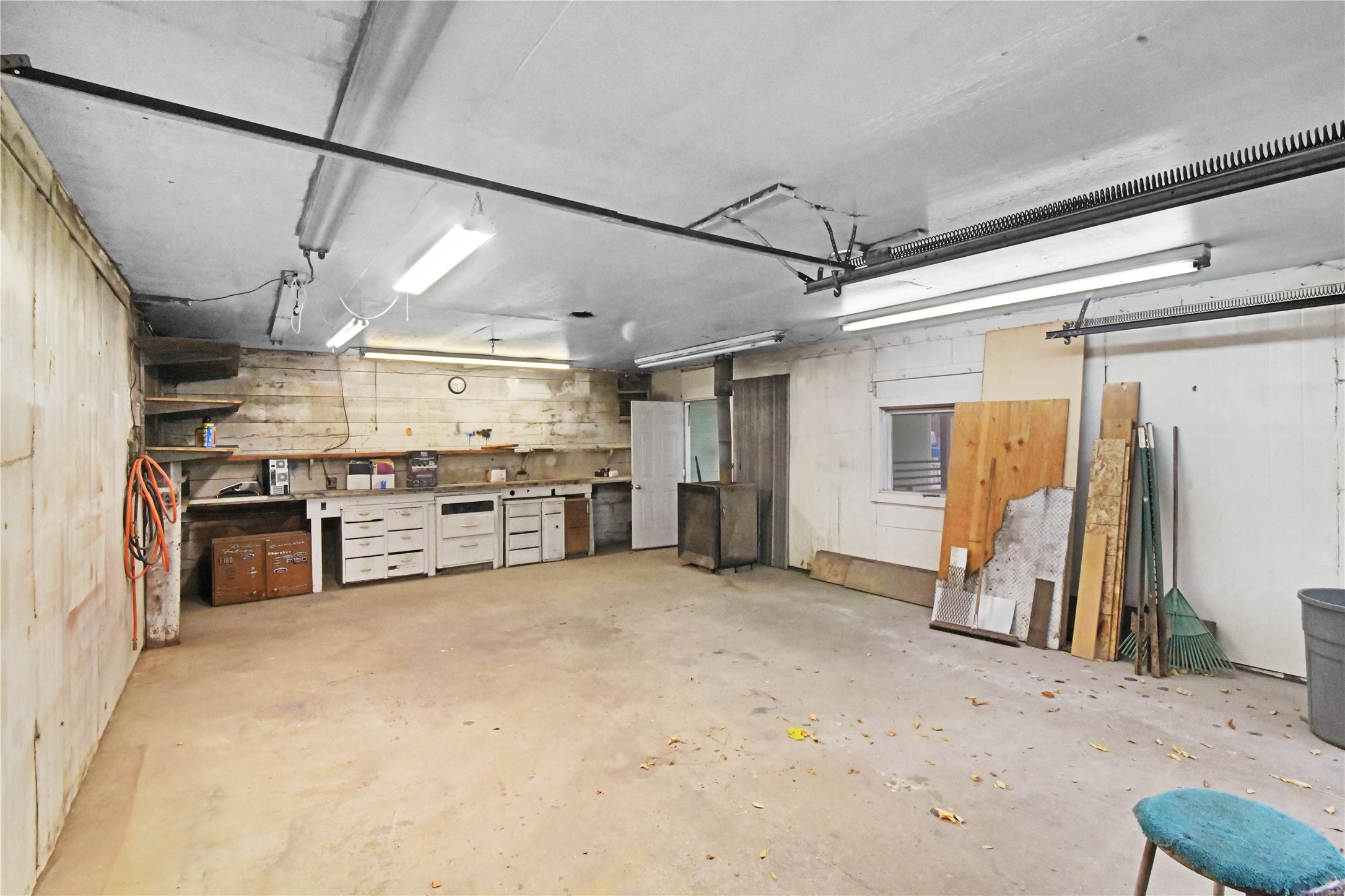 2222 S 14th Street W