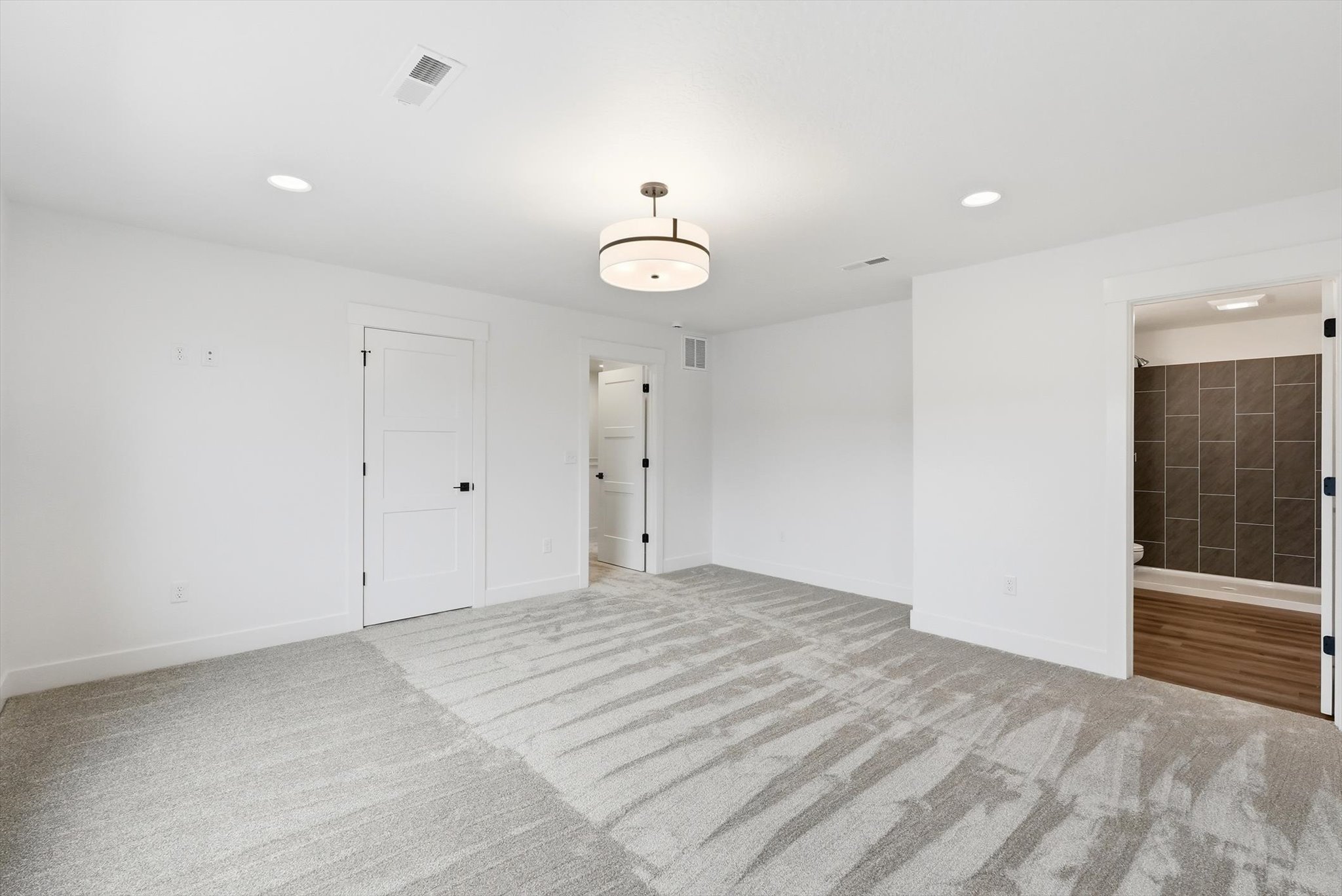 2750 Riata Road A, B, C