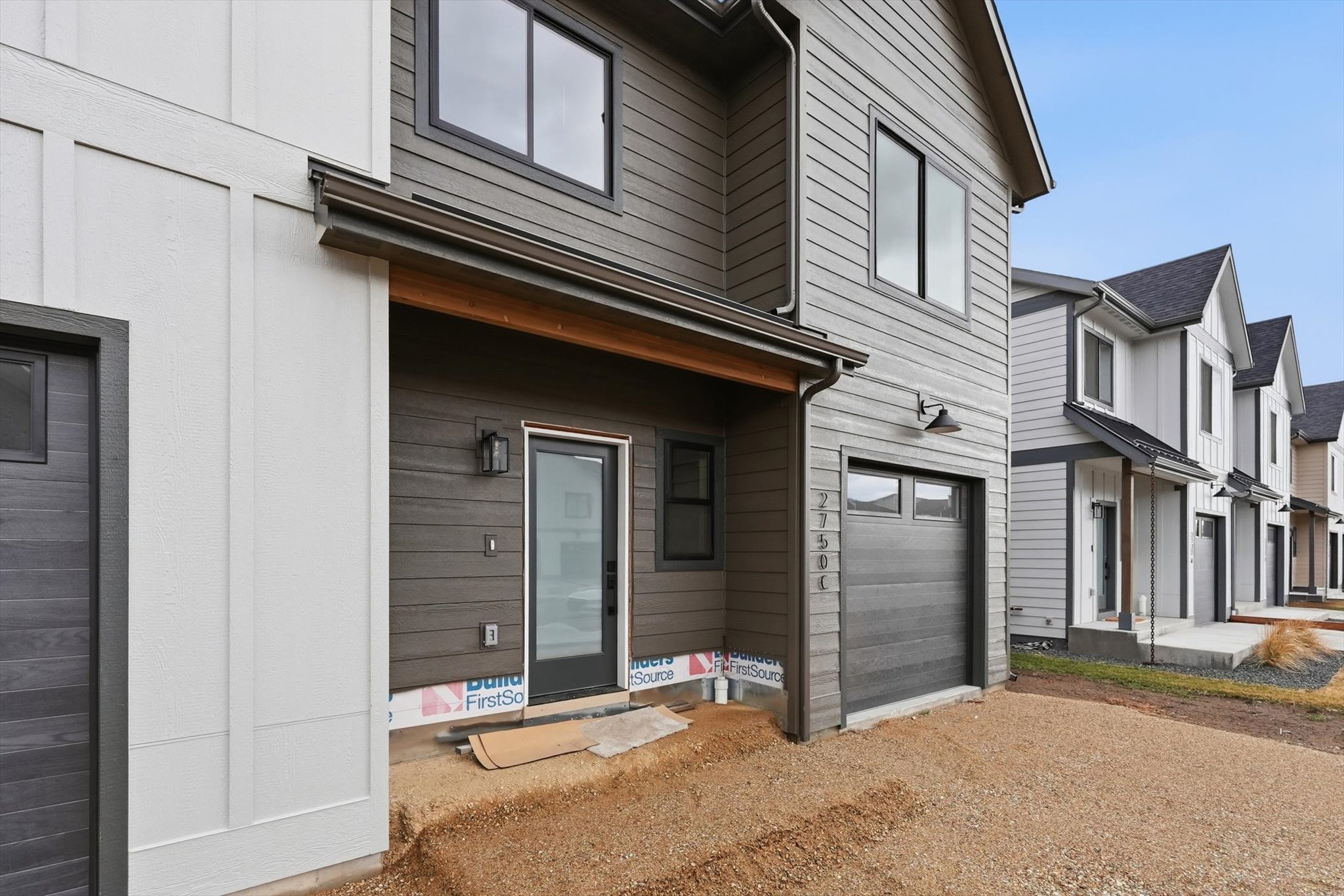 2750 Riata Road A, B, C