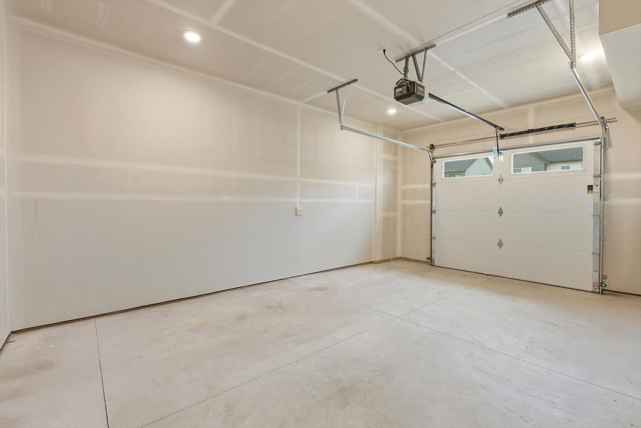 2750 Riata Road A, B, C