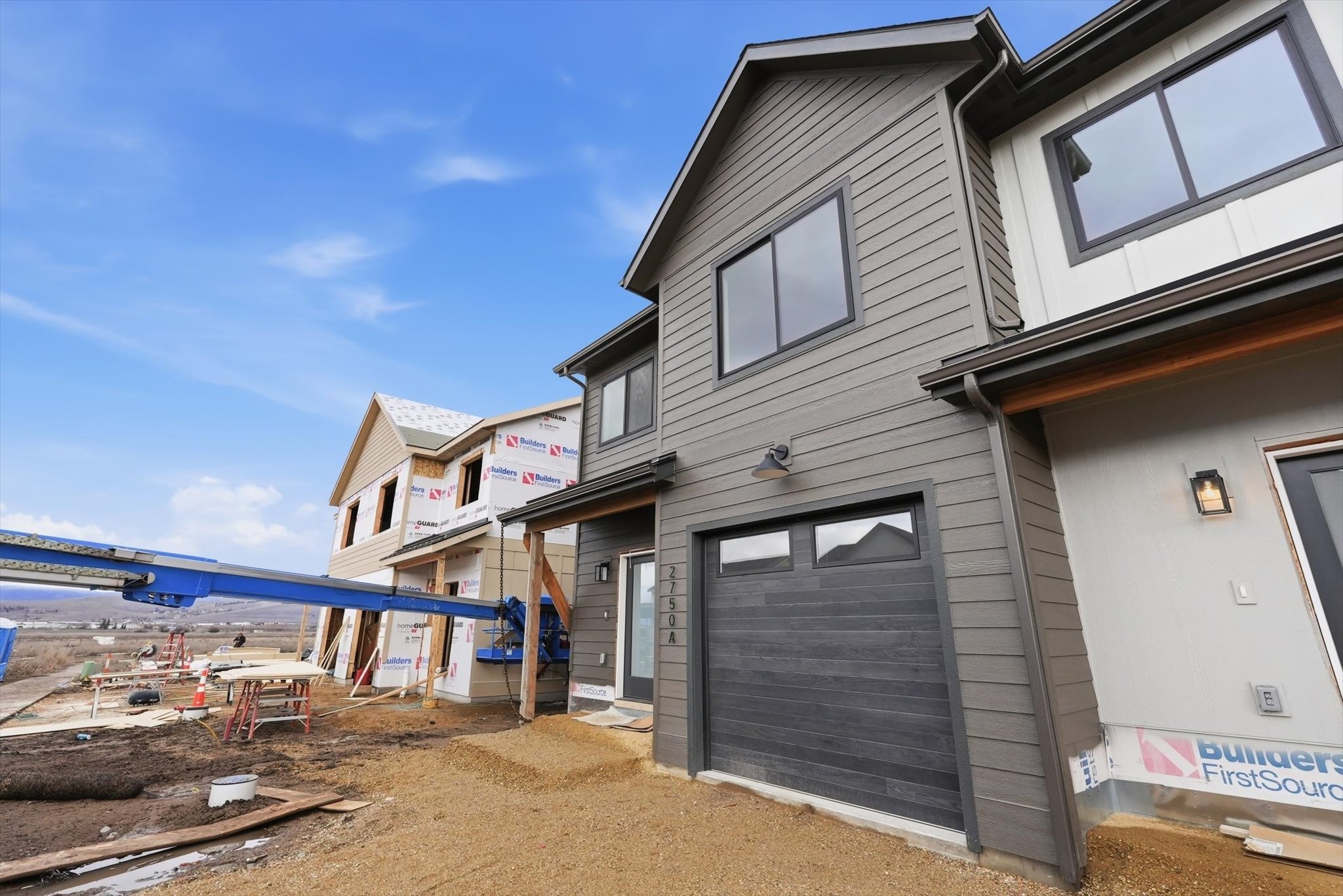 2750 Riata Road A, B, C