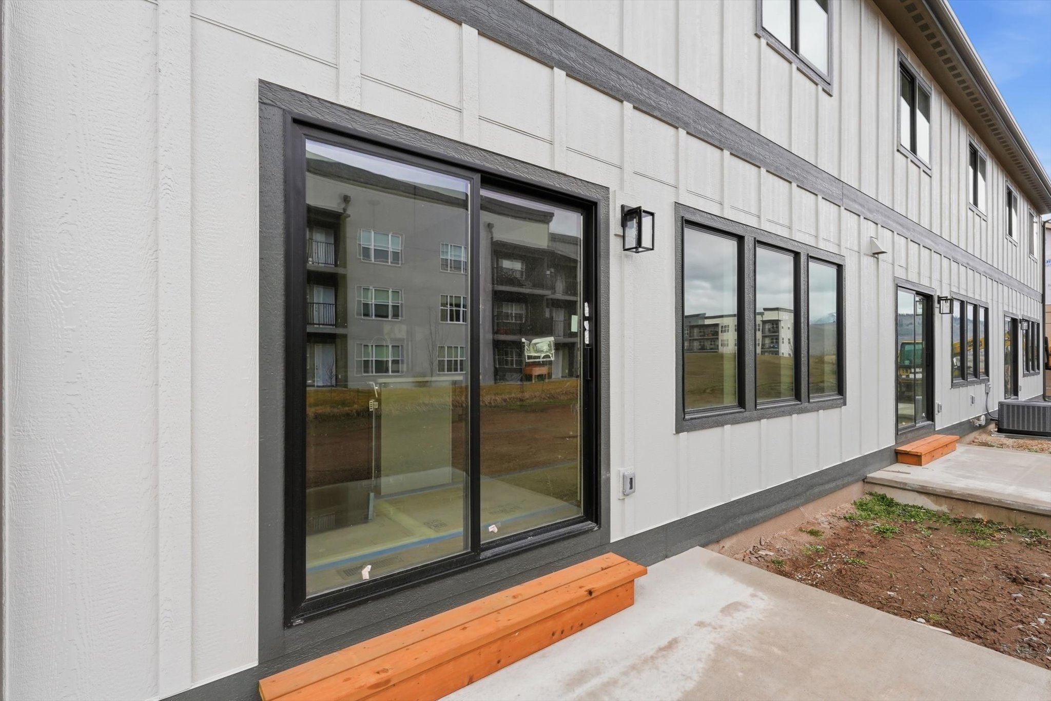 2750 Riata Road A, B, C