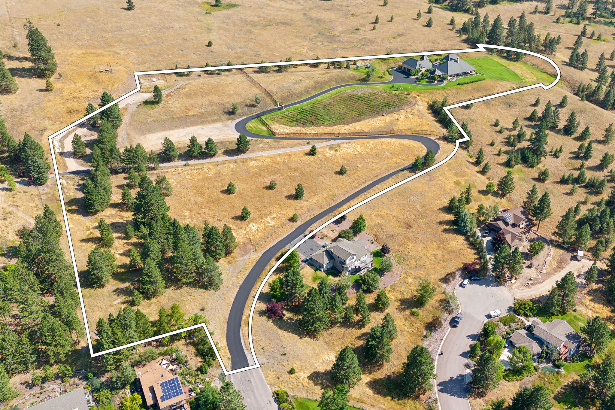 2722 Contour Road