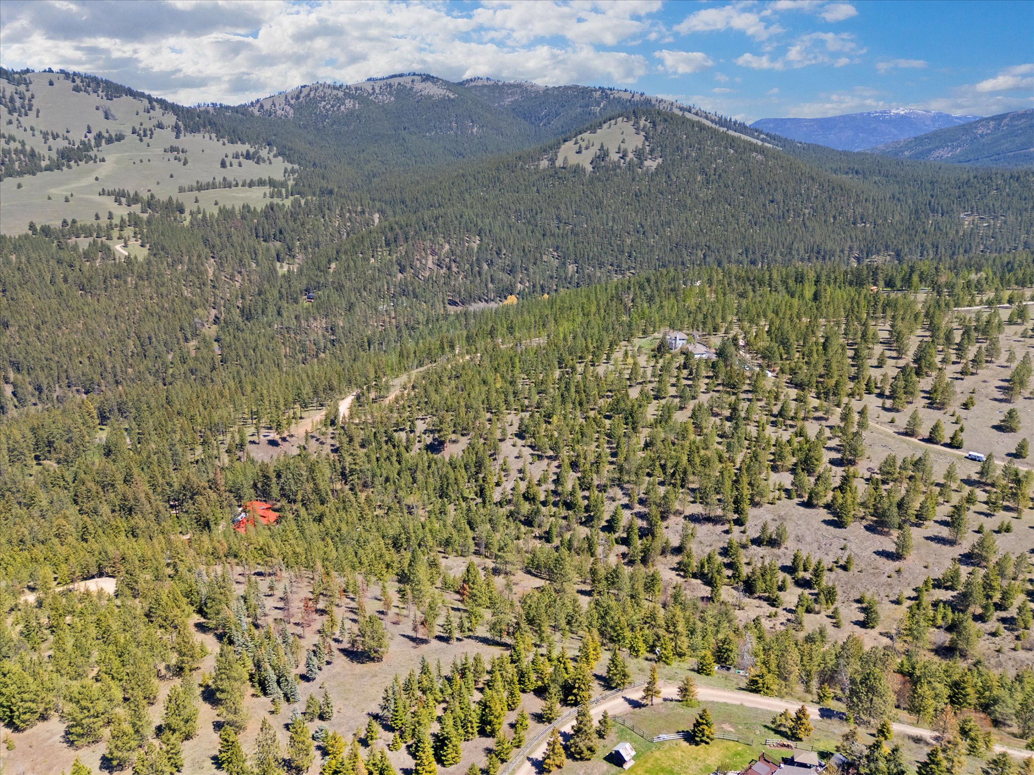 5016 Arnica Road
