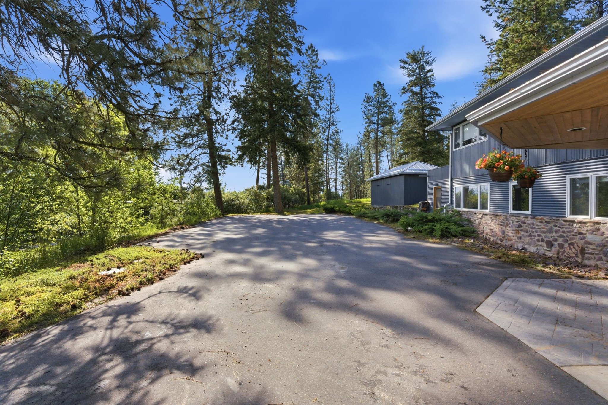 12505 Flora Drive