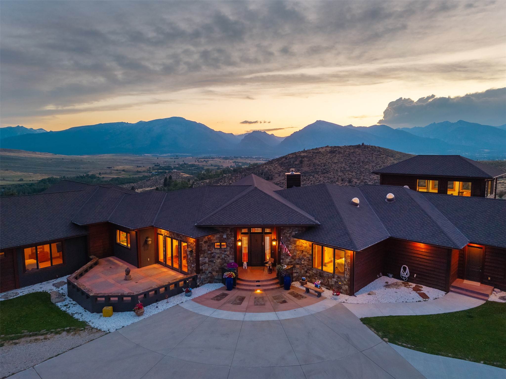 555 Skyfire Drive
