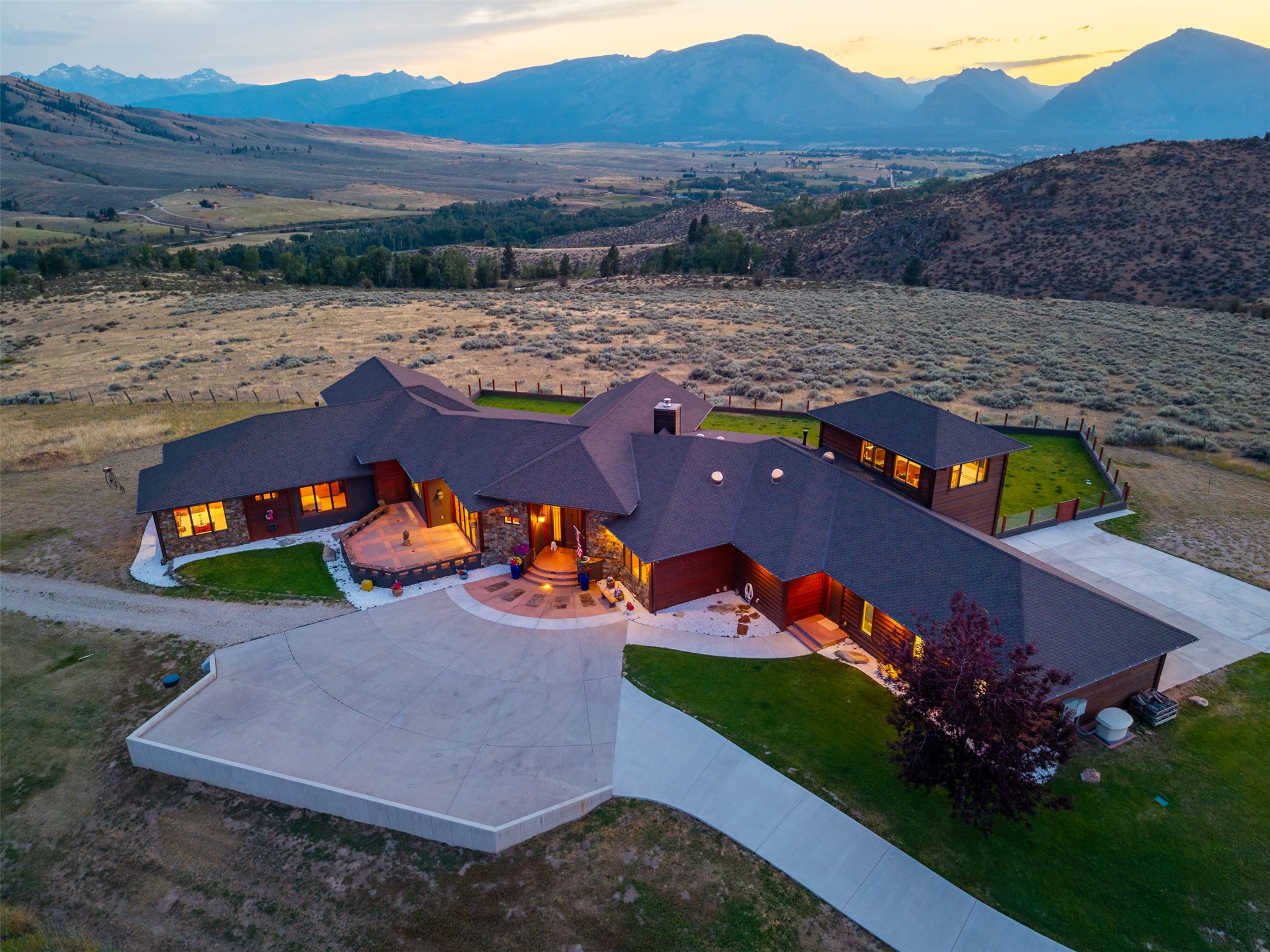 555 Skyfire Drive