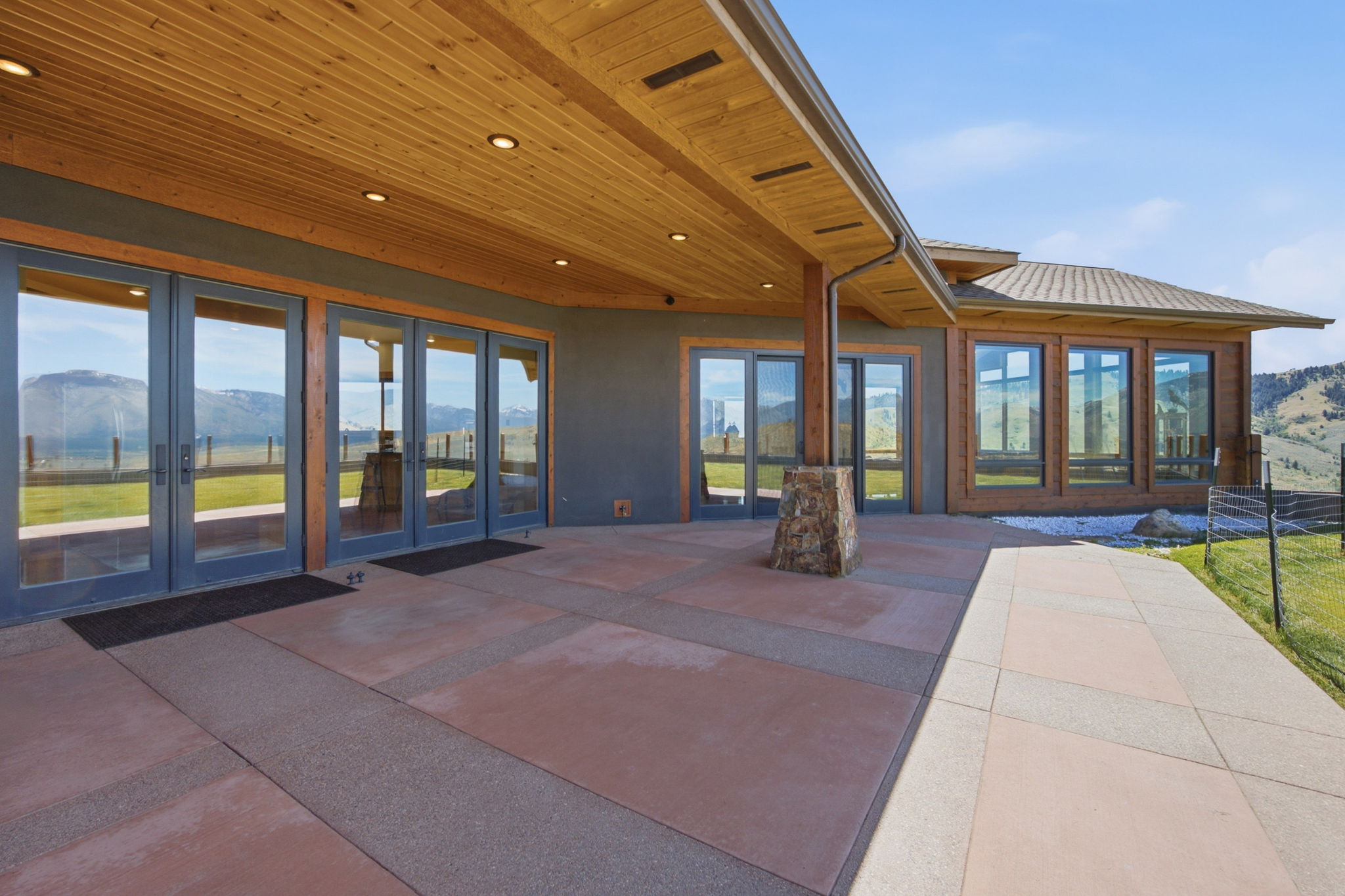 555 Skyfire Drive
