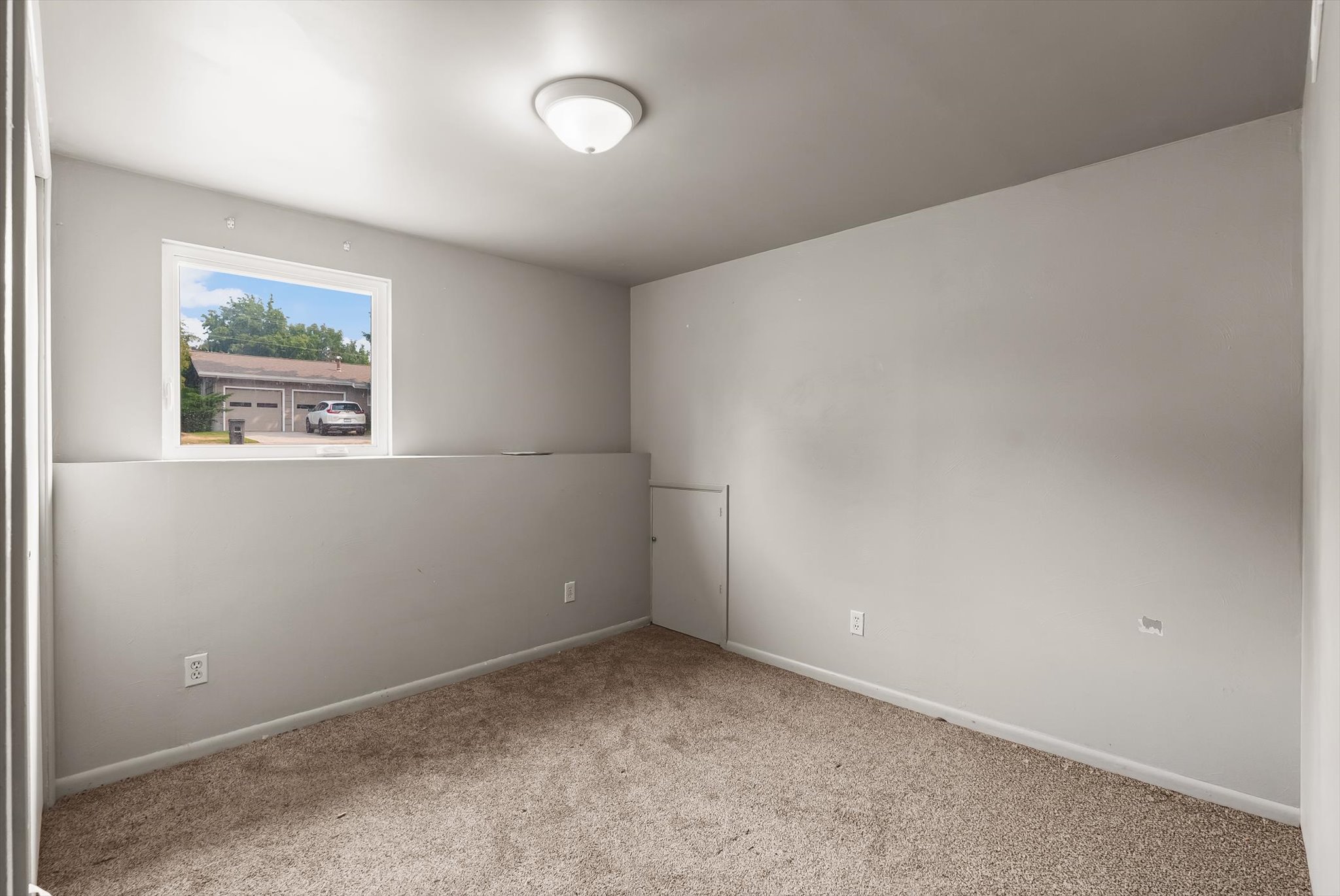 215 Dixon Avenue