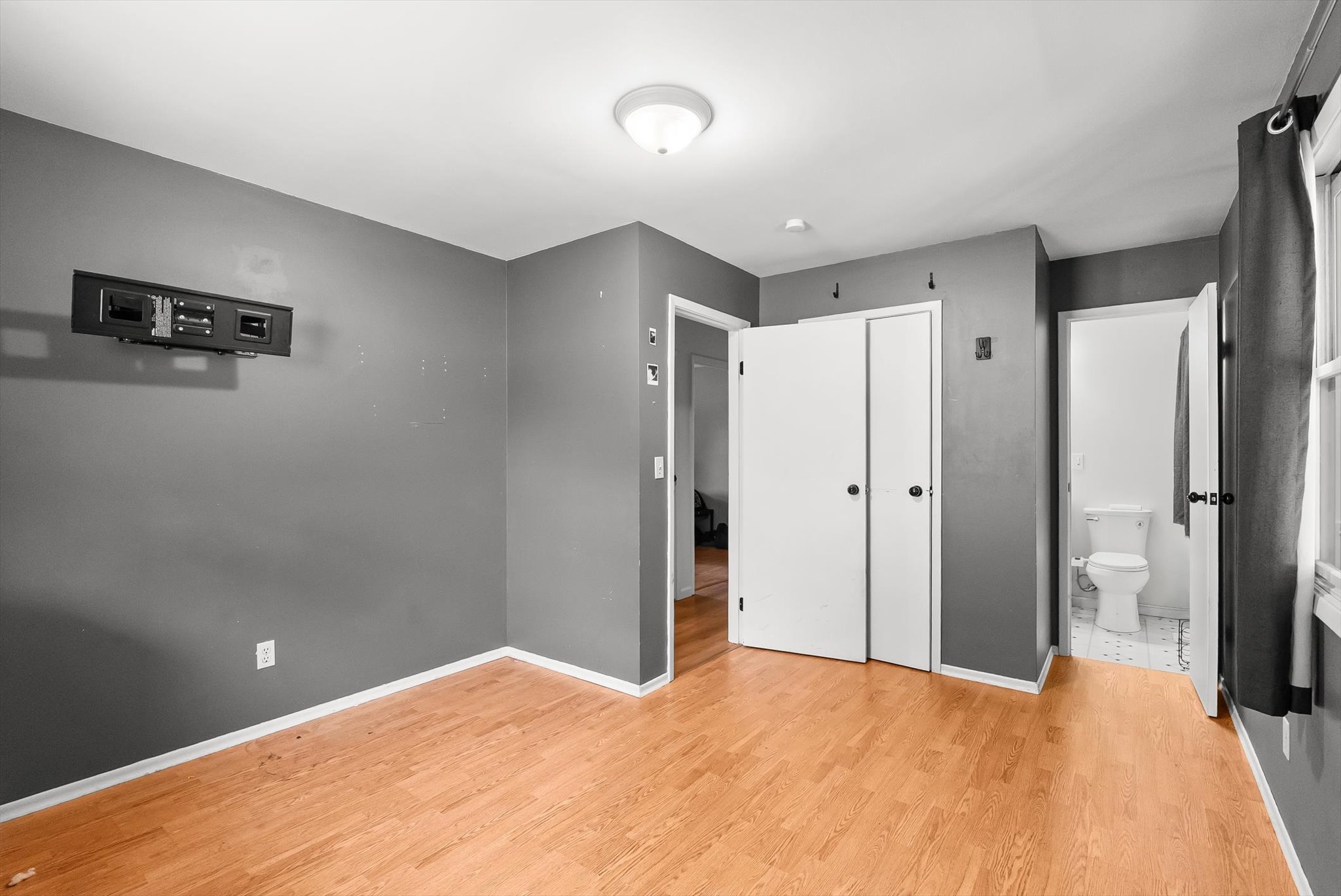 215 Dixon Avenue