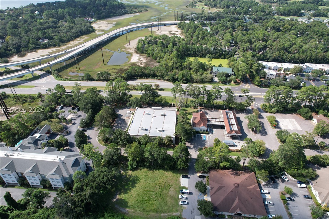 23 Moss Creek Village