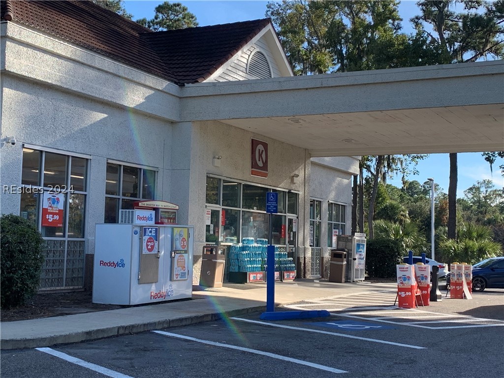 23 Moss Creek Village