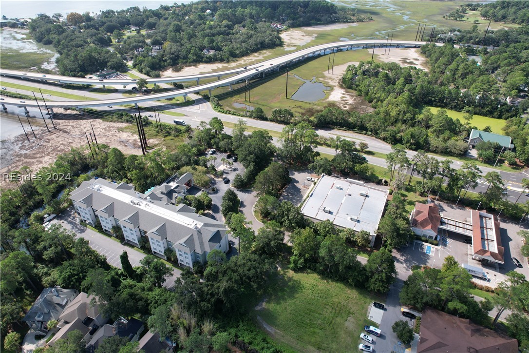 23 Moss Creek Village