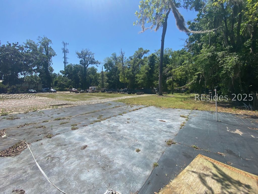 42 Plantation Park Drive