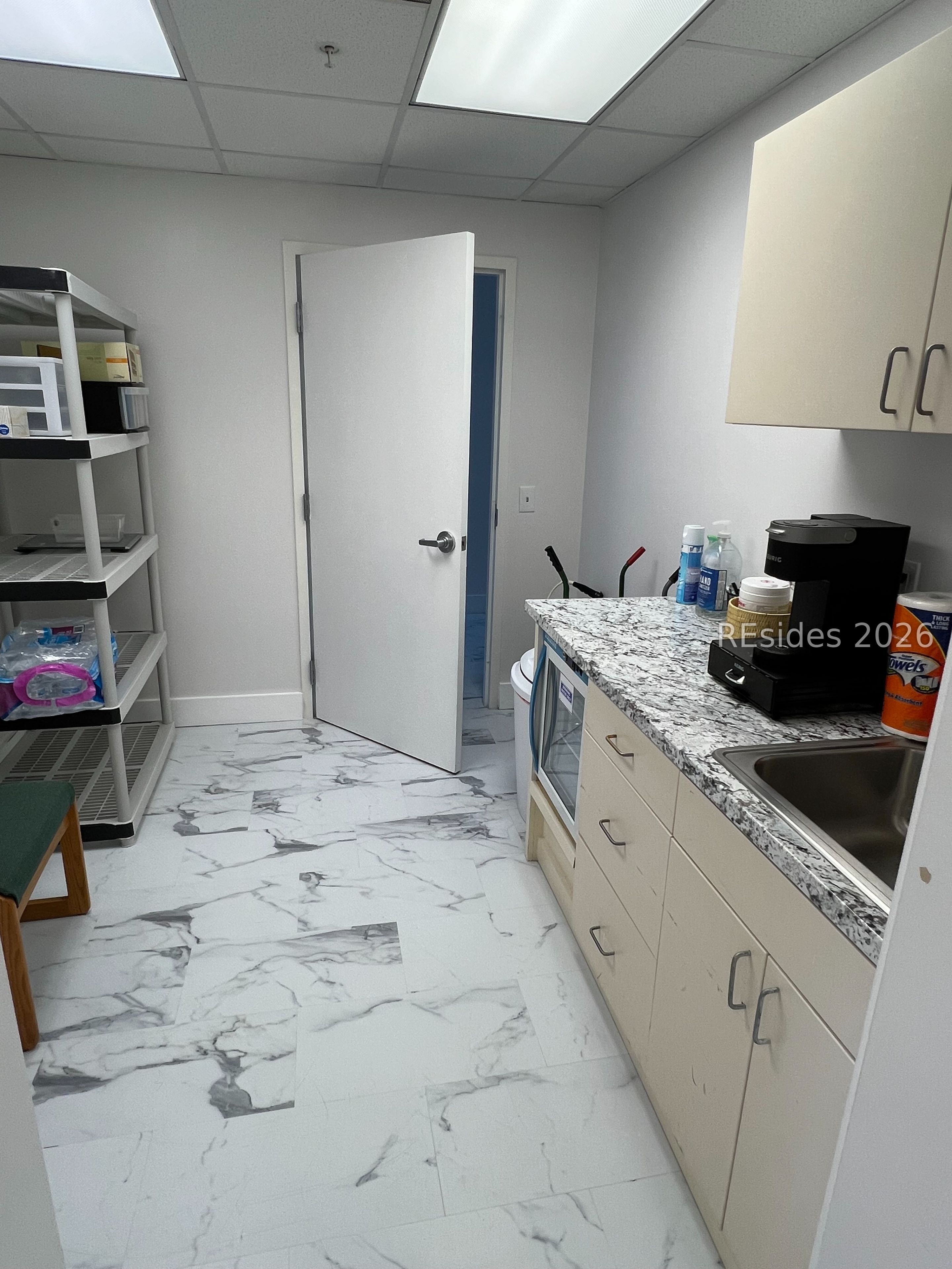 14 Oak Forest Road Unit: 100E